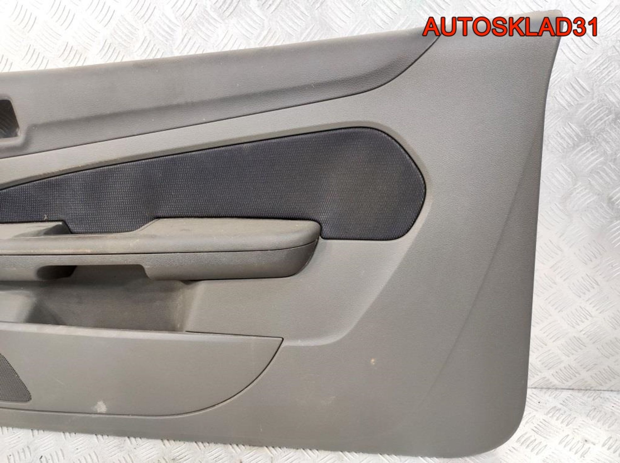 Обшивка двери передней правой Ford Focus 2, 1300 рублей, Дубовое