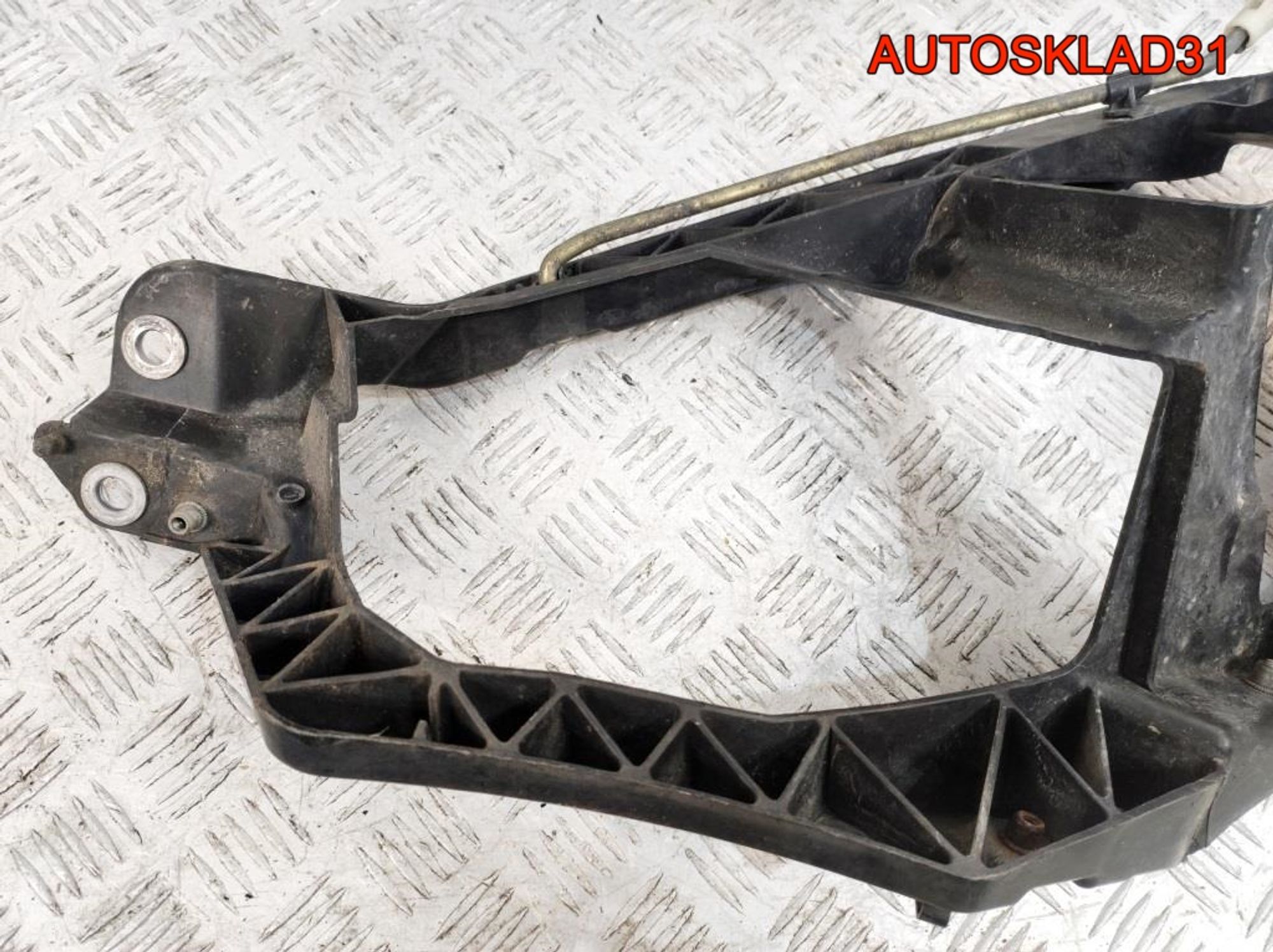 Панель передняя левая Mitsubishi Colt Z3 MN105059, 7000 рублей, Дубовое