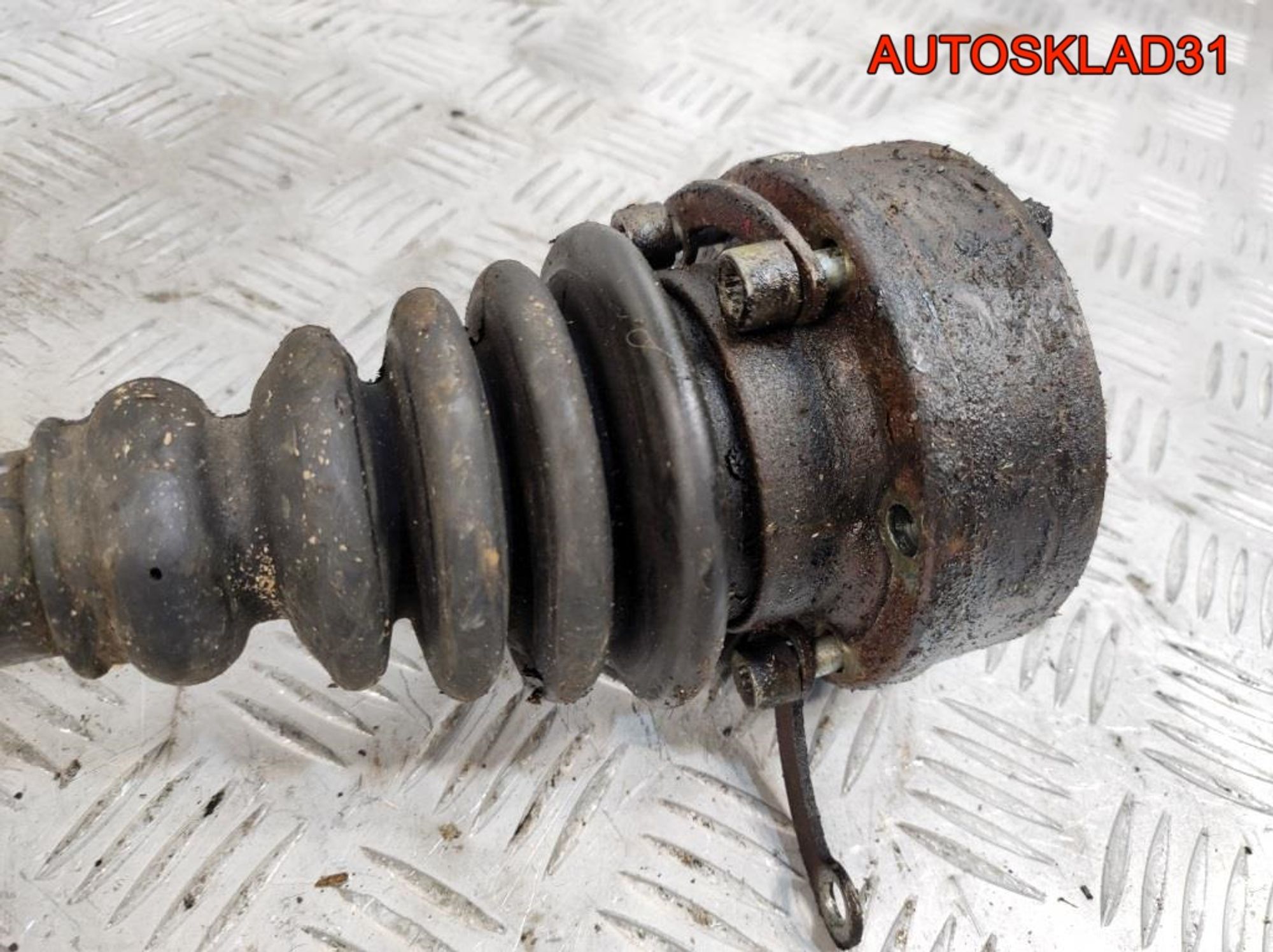 Привод передний правый Audi 80 B3 2,0 Бензин, 2300 рублей, Дубовое