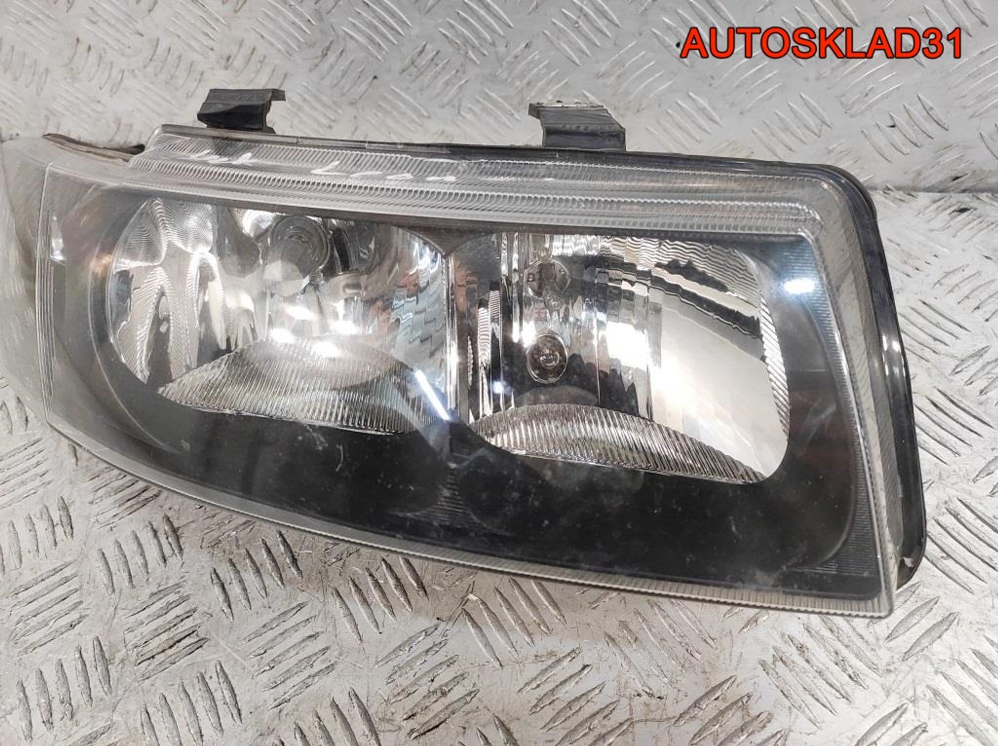 Фара правая Seat Leone 1M1 1M1941002D, 5000 рублей, Дубовое