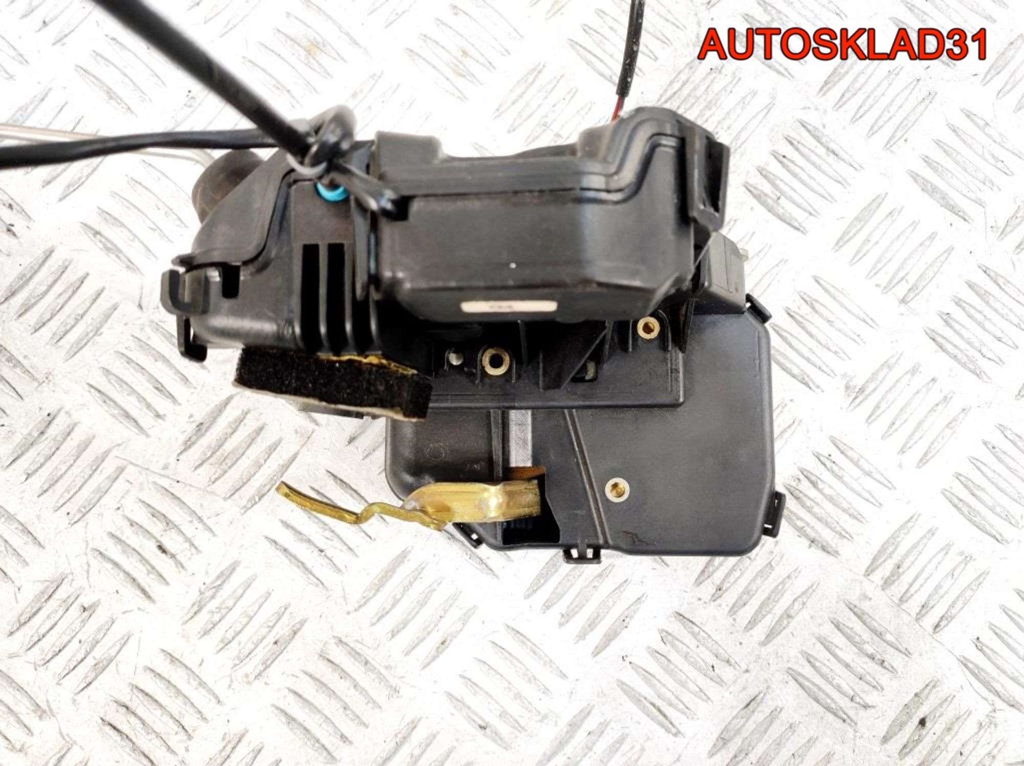 Замок двери перед правой MercedeS W203 A2037200435, 2800 рублей, Дубовое