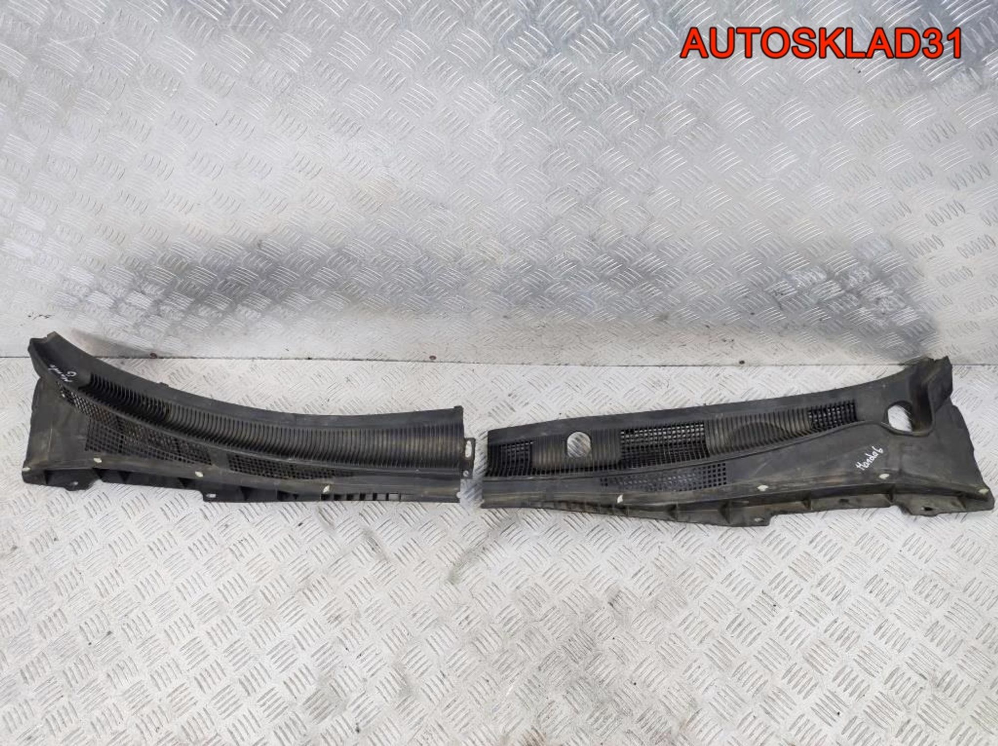 Решетка стеклоочистителя Mazda 6 GG GJ6A507RI, 1300 рублей, Дубовое