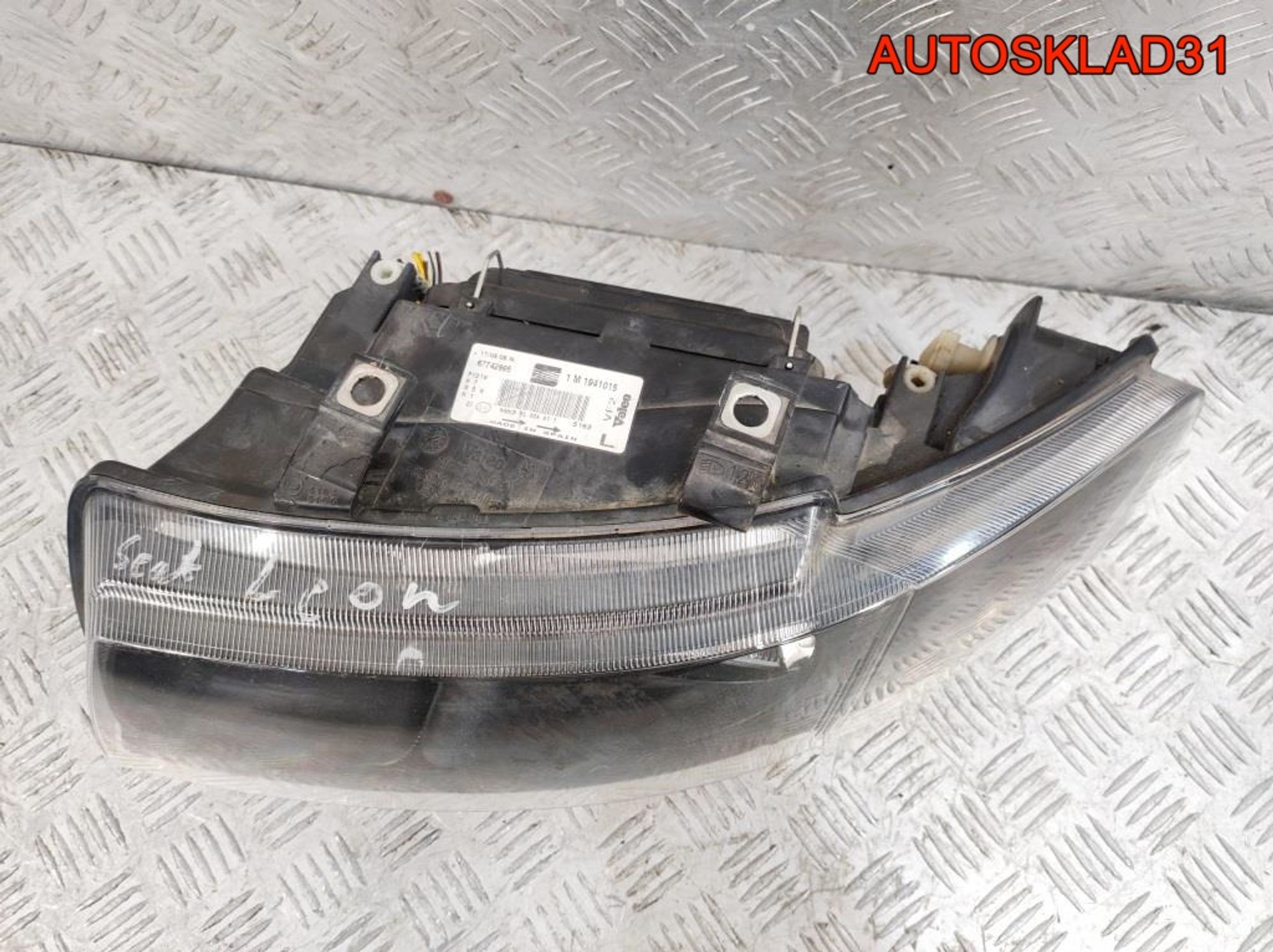 Фара левая Seat Leone 1M1 1M1941015, 5000 рублей, Дубовое
