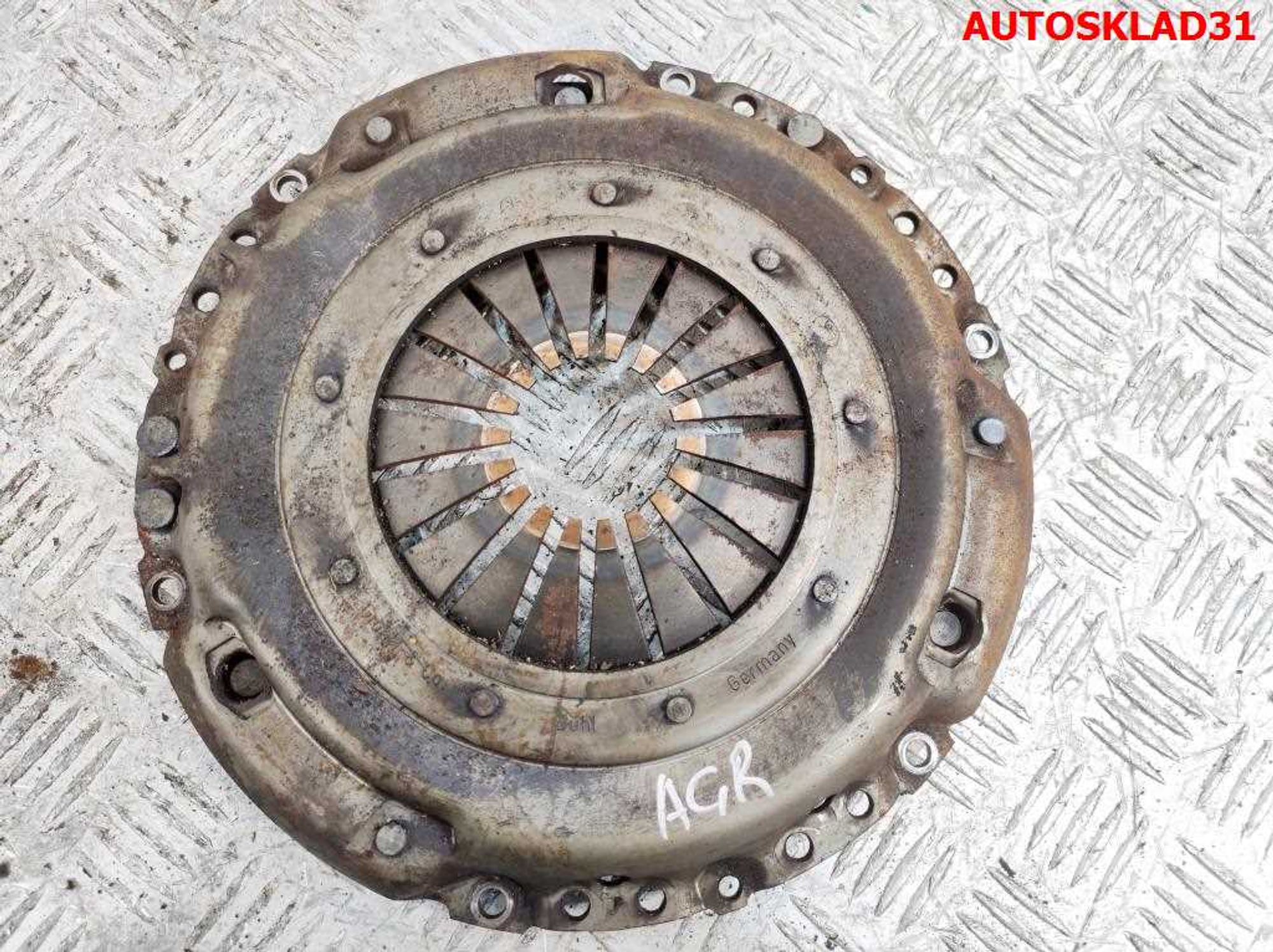 Комплект сцепления VW Golf 4 1,9 AGR Дизель 037105273C, 4500 рублей, Дубовое