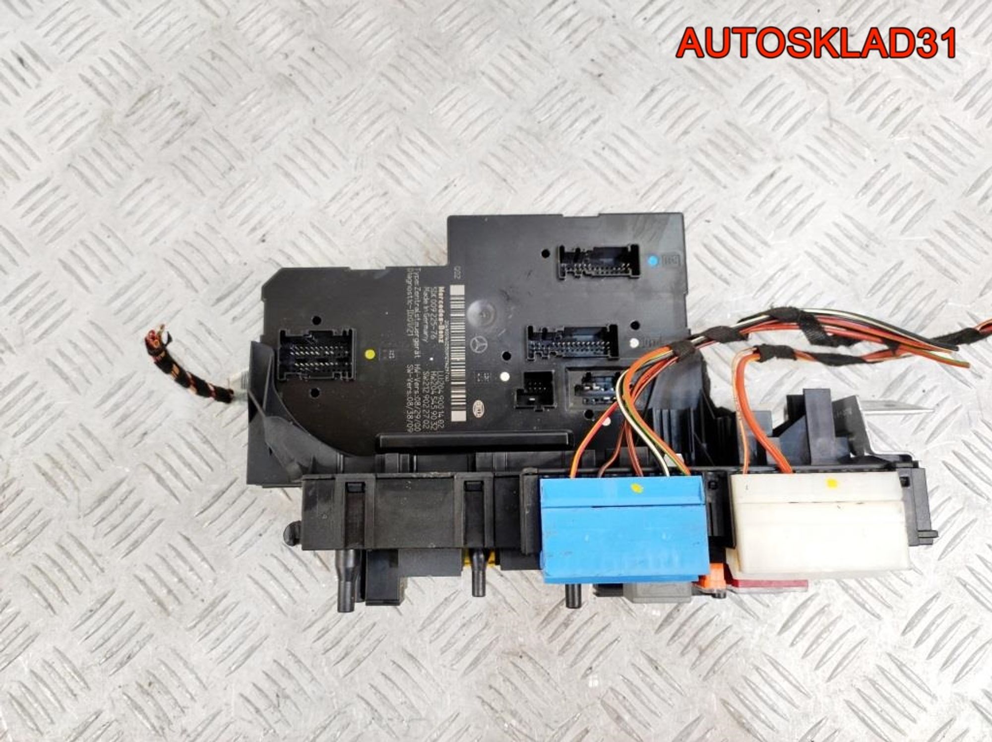 Блок предохранителей Mercedes GLK X204 A2049001402, 8500 рублей, Дубовое