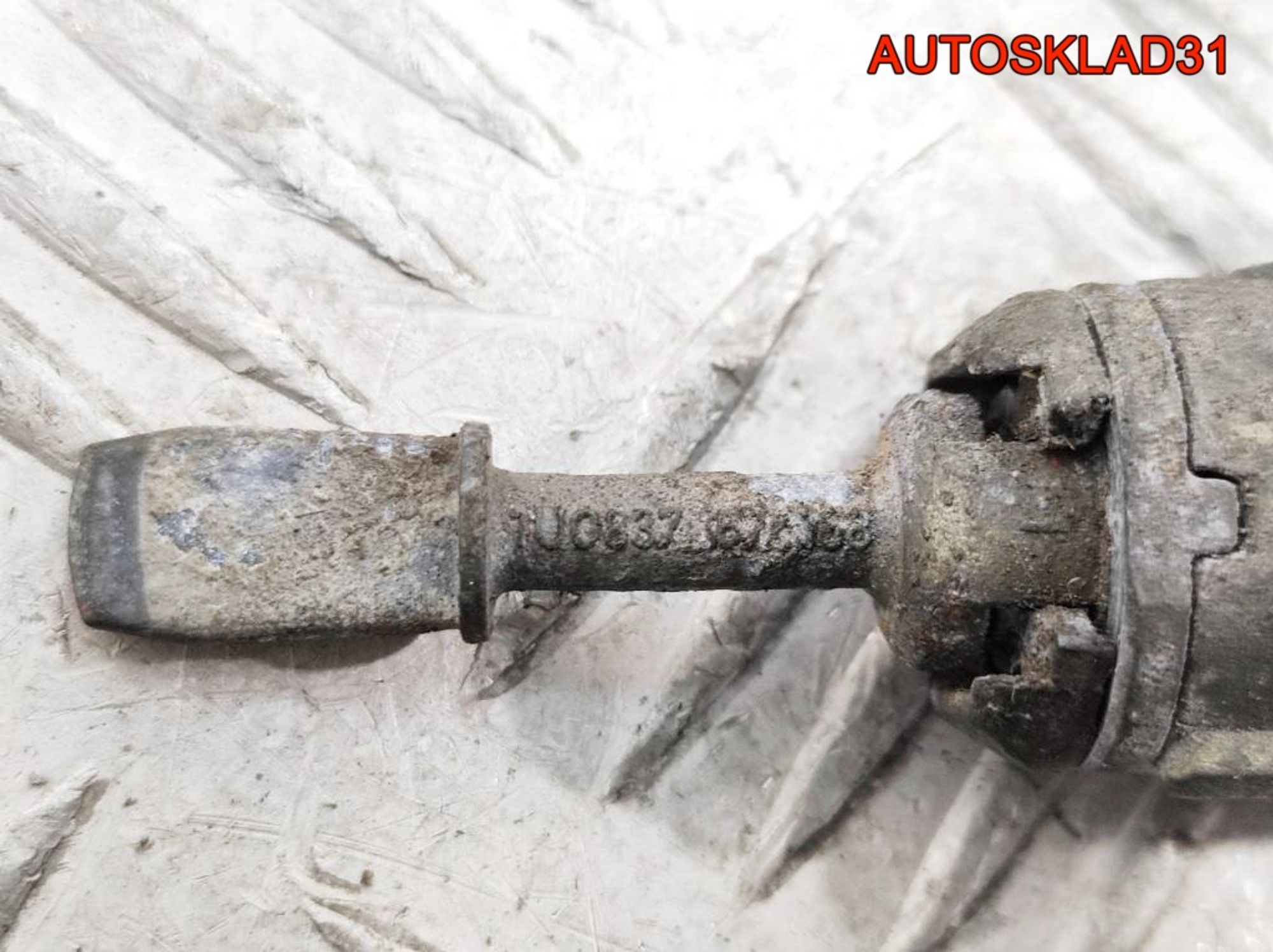 Комплект замок зажигания и личинки с ключом VW Golf 4 4B0905851C, 4100 рублей, Дубовое