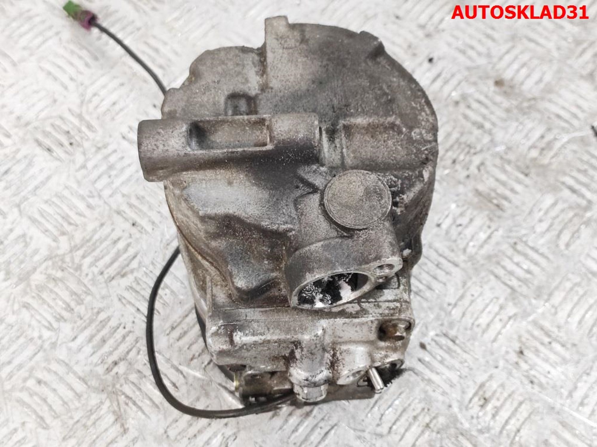 Компрессор кондиционера Audi A6 C5 ARJ 4B0260805B, 7000 рублей, Дубовое