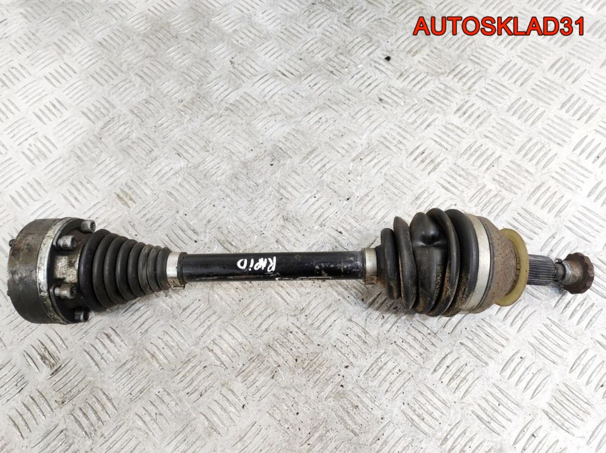 Полуось передняя левая Skoda Rapid 6R0407761B, 3200 рублей, Дубовое