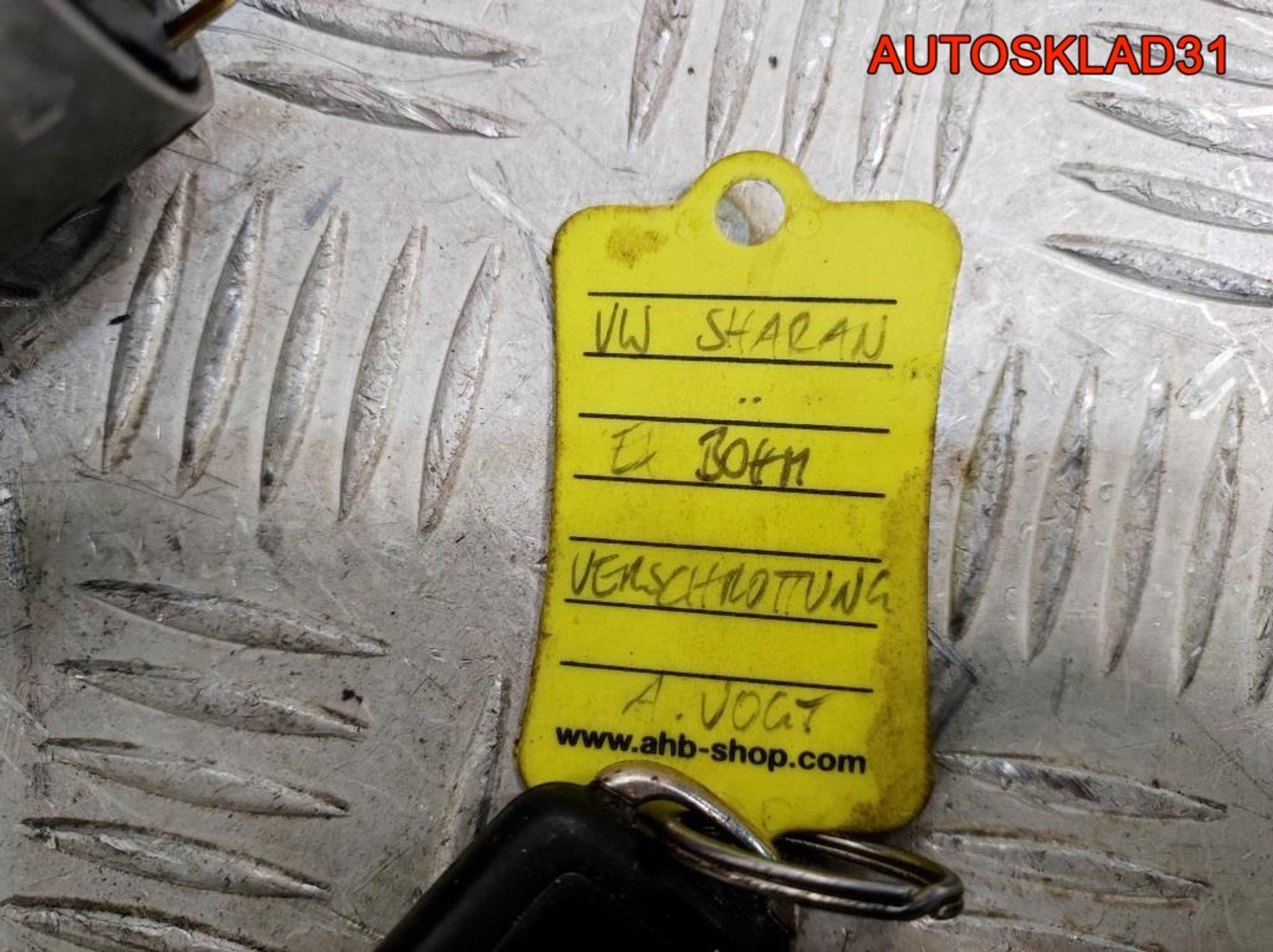 Комплект замок зажигания и личинка с ключом VW Golf 4  4B0905851B, 3600 рублей, Дубовое