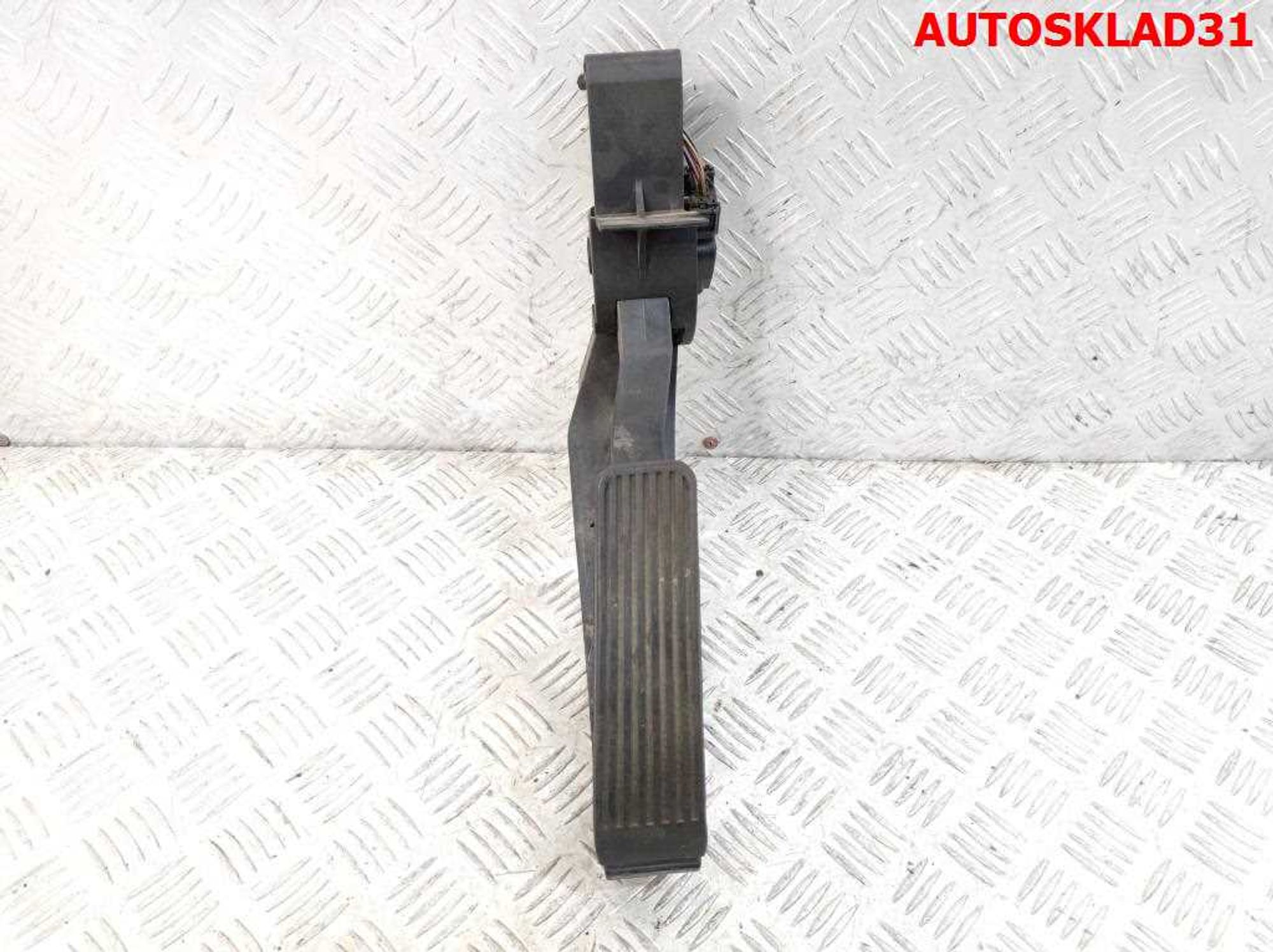 Педаль газа Mercedes Benz W203 A2113000404, 3500 рублей, Дубовое