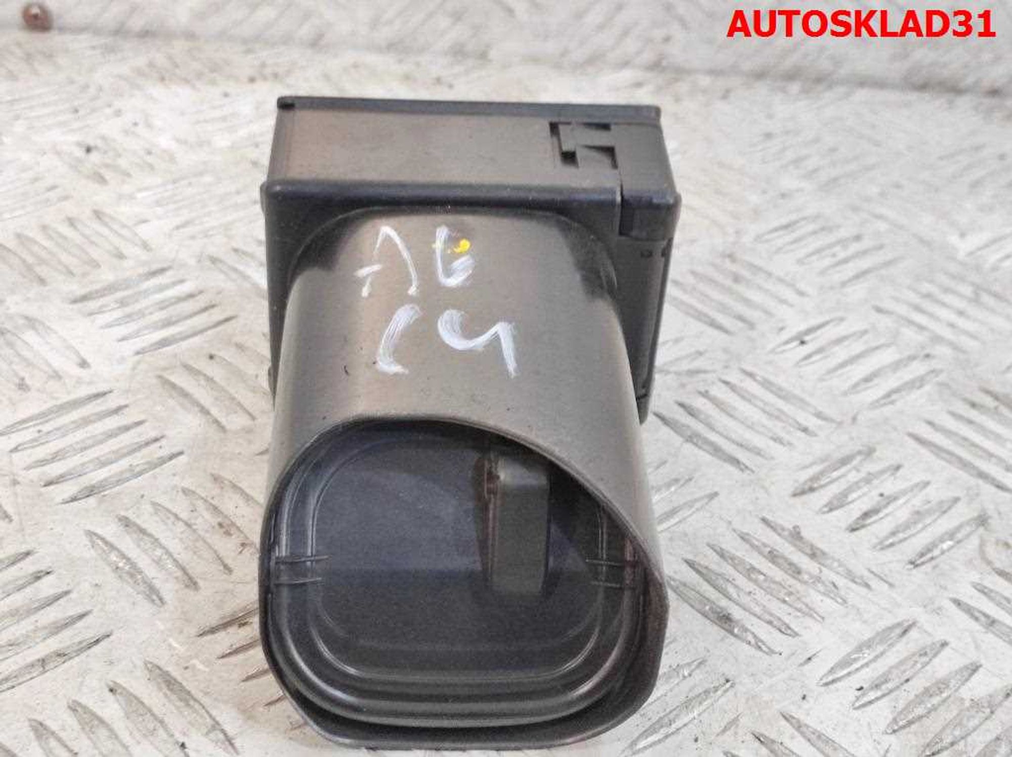 Дефлектор воздушный левый Audi A6 C4 4A1820901, 900 рублей, Дубовое