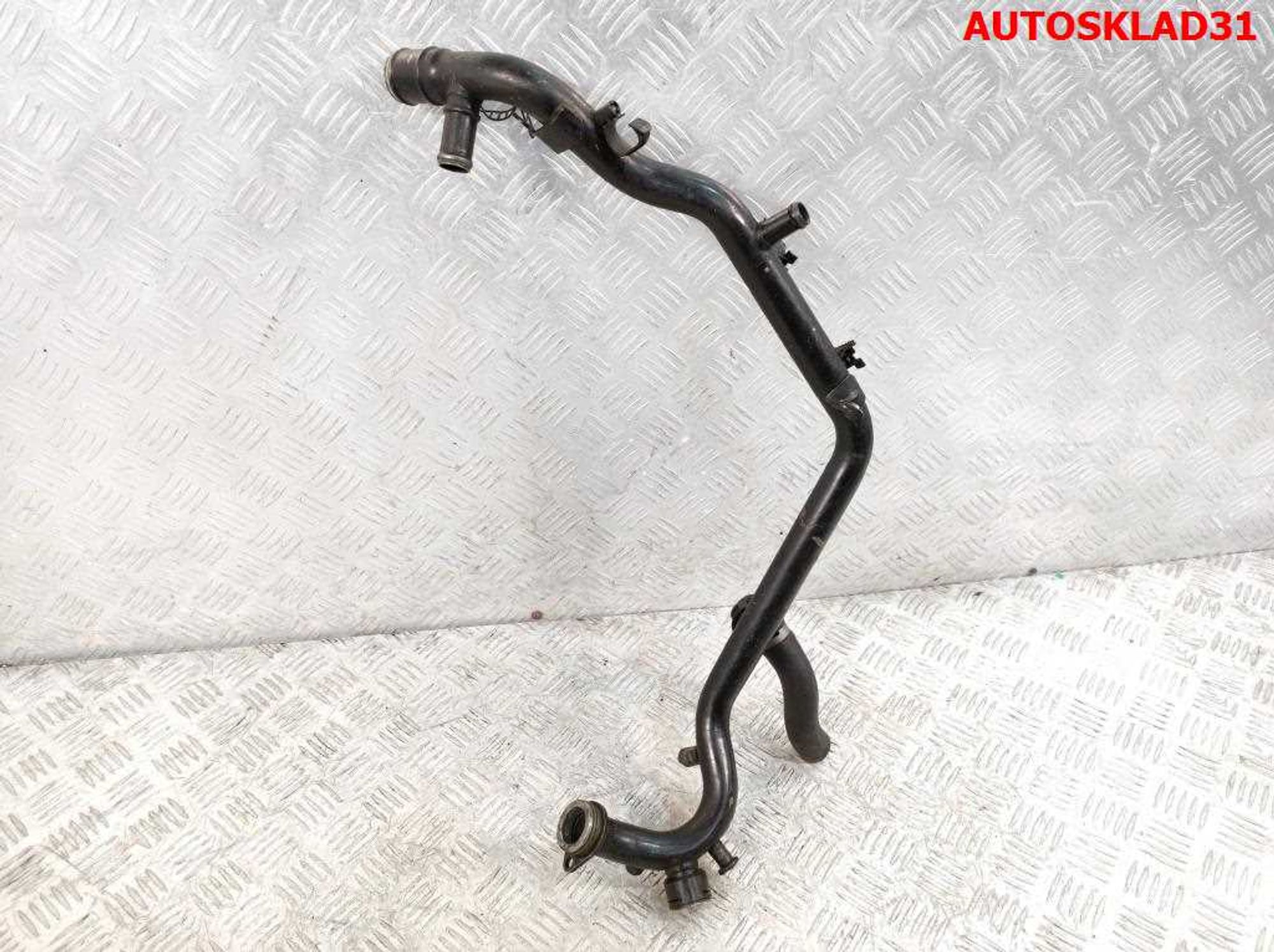 Трубка охлаждающей жидкости Audi A4 B6 2,0 Бензин 06D121071G, 600 рублей, Дубовое