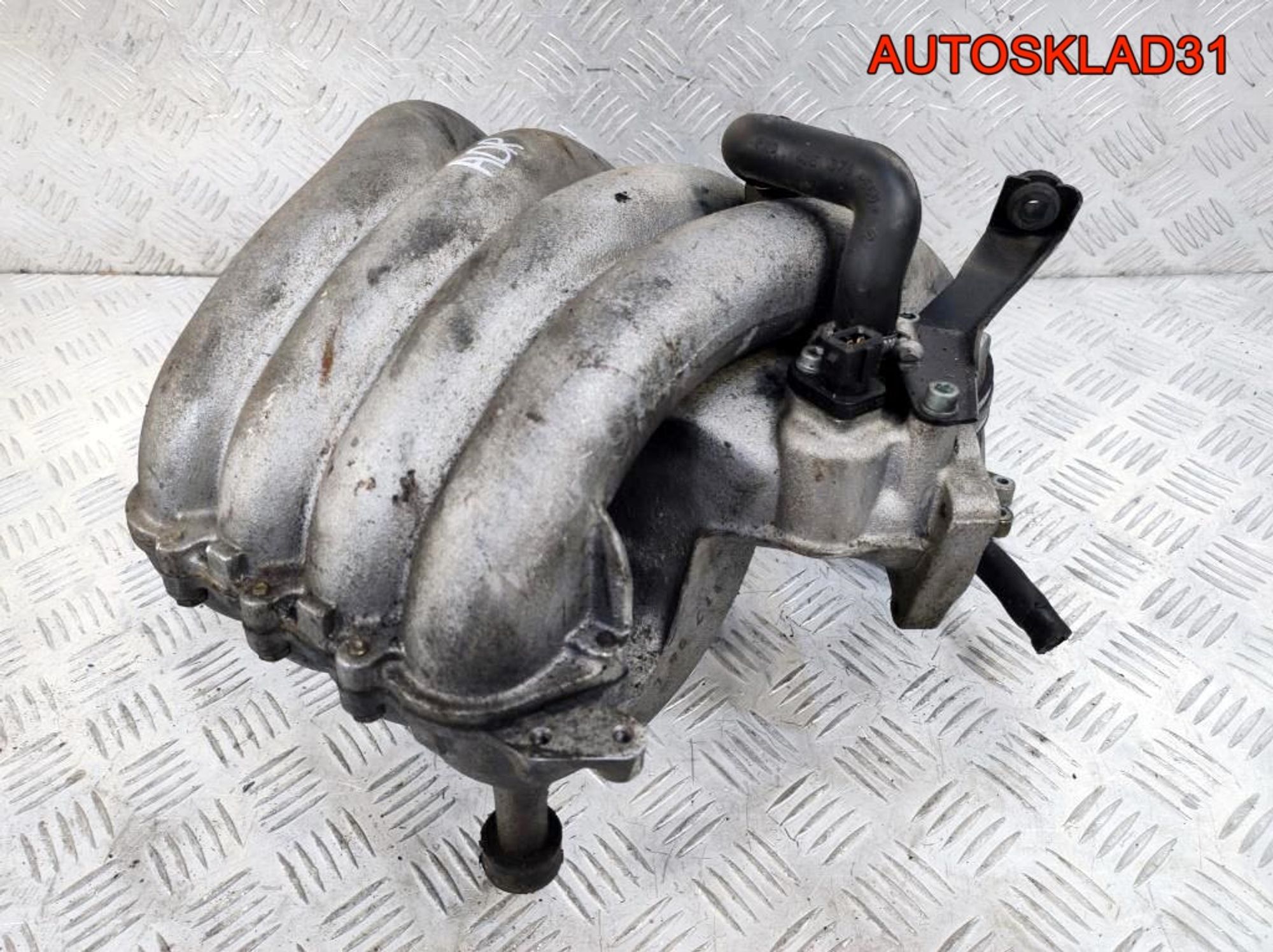 Коллектор впускной VW Passat B5 1,8 ADR 058133205B, 1700 рублей, Дубовое