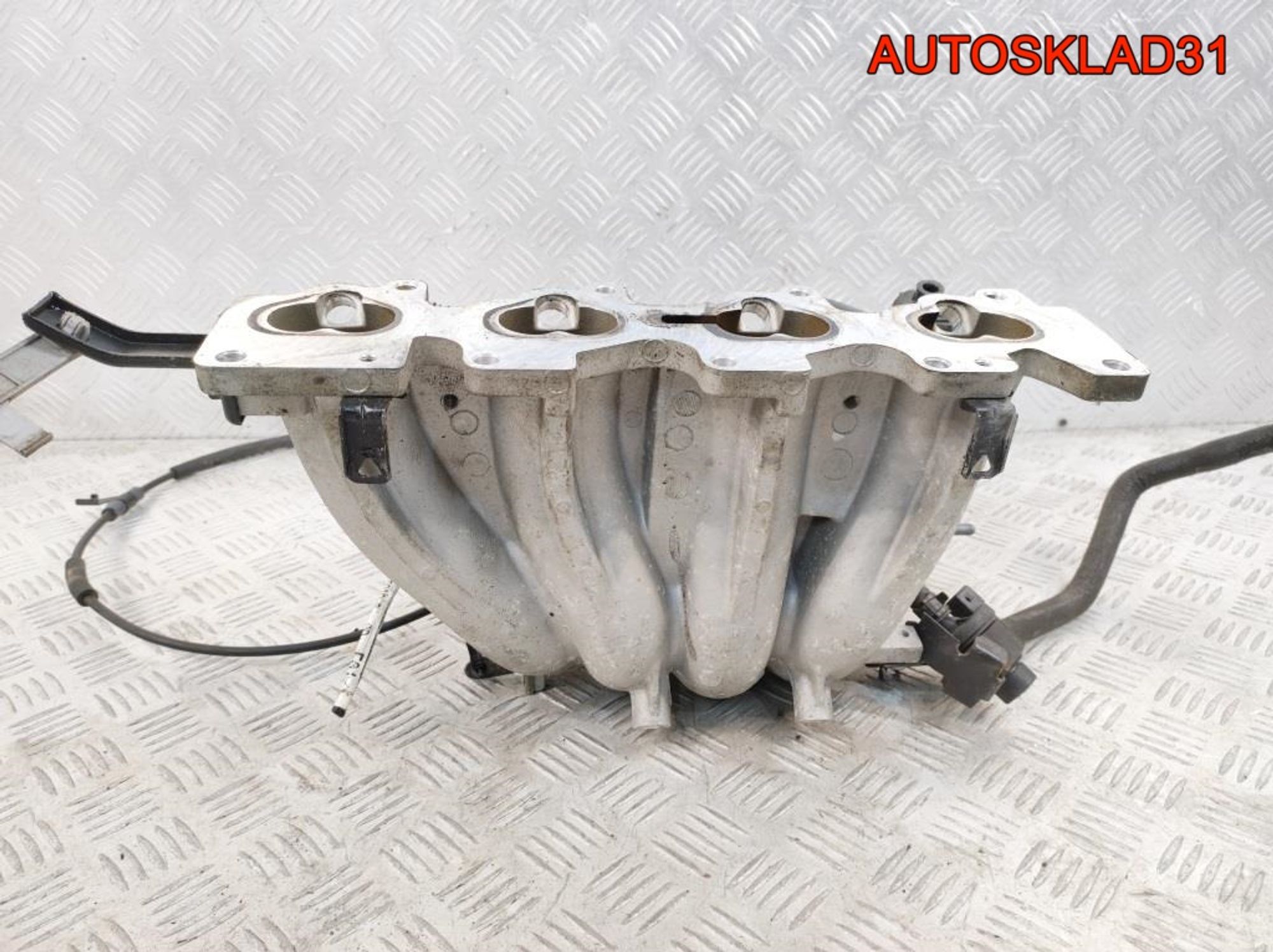 Коллектор впускной Kia Sportage 2 2.0 G4GC Бензин, 900 рублей, Дубовое