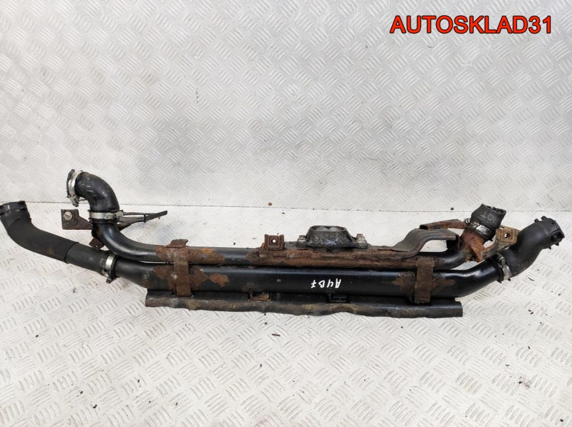 Балка пoдрадиaтoрная Audi A4 B7 3.0 ASB Дизель, 3600 рублей, Дубовое