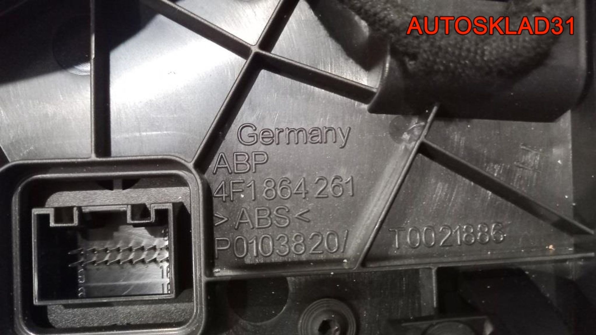 Консоль центральная в сборе Audi A6 C6 4F1864261, 8000 рублей, Дубовое