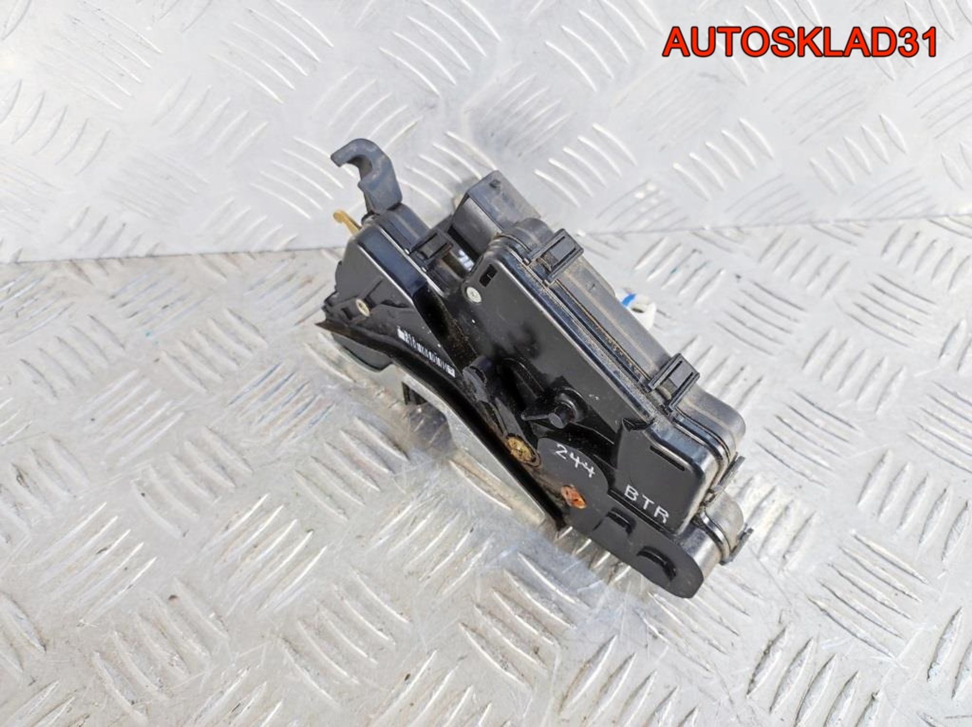 Замок двери передней правой BMW E46 51217011244, 1300 рублей, Дубовое