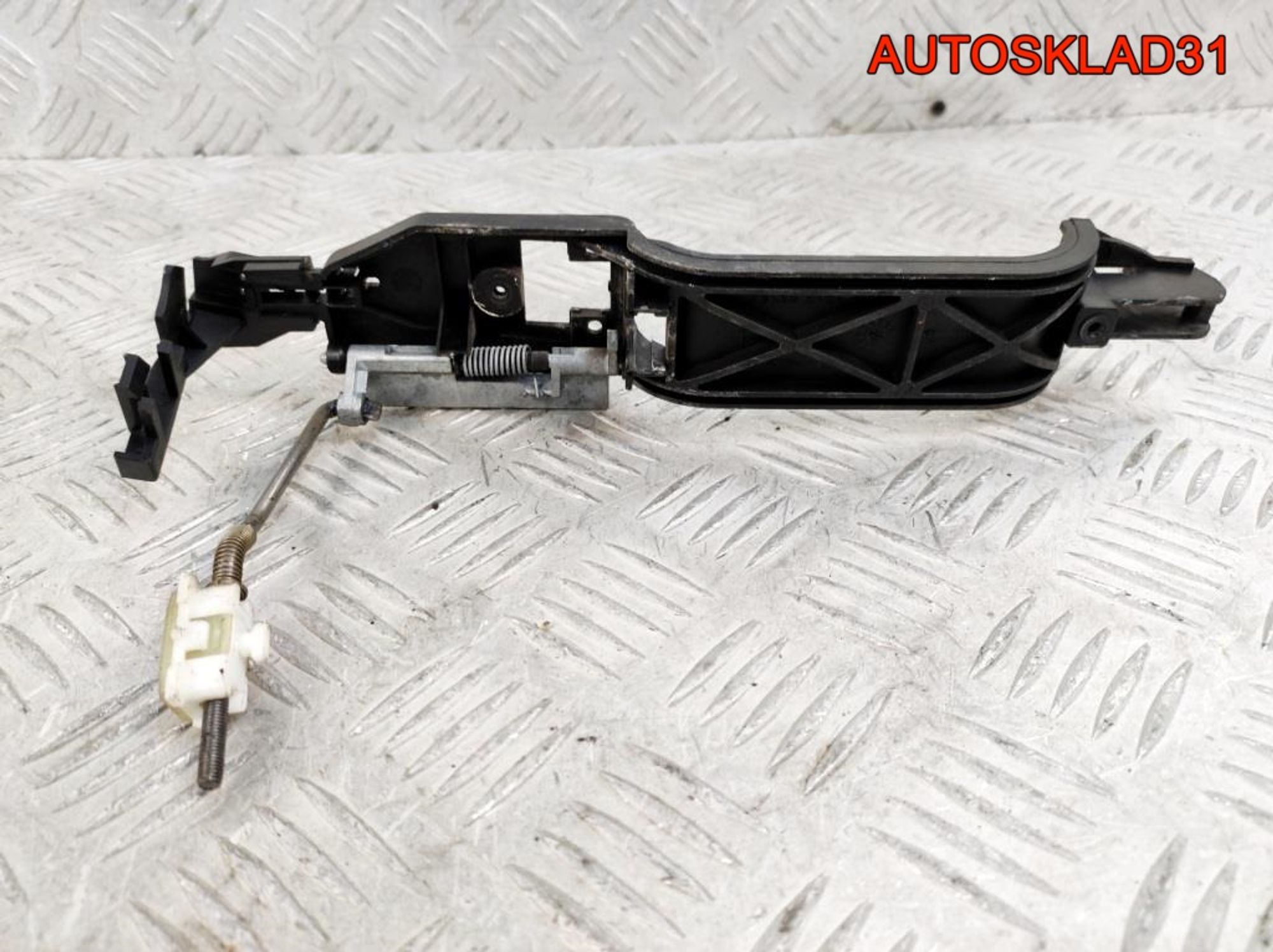 Кронштейн ручки задней правой Ford Focus 1, 500 рублей, Дубовое