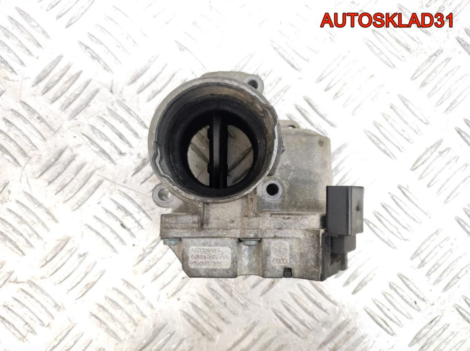 Заслонка дроссельная Skoda Fabia 1,4 BNV Дизель 045128063G, 1800 рублей, Дубовое