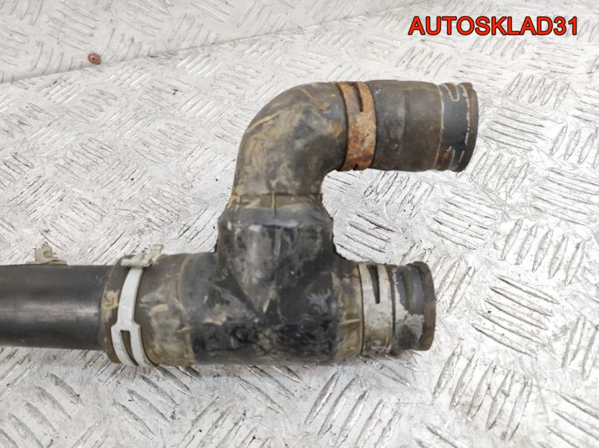 Трубка системы охлаждения Opel Vectra B 1,8 X18XE1 Бензин 90531675, 2000 рублей, Дубовое