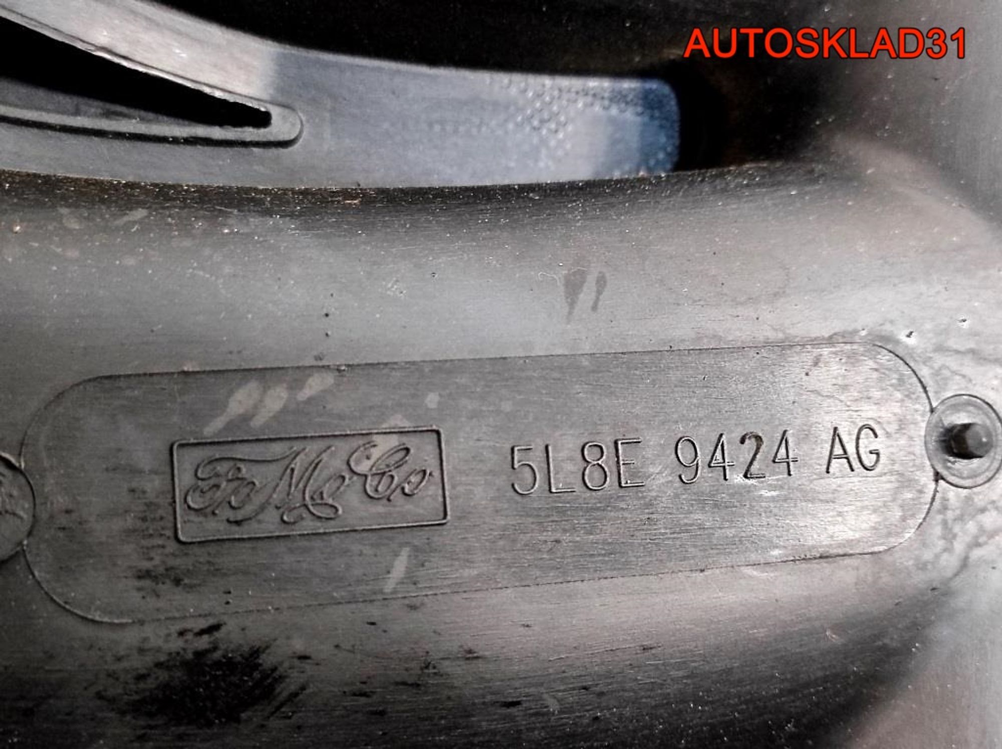 Коллектор впускной Ford Maverick 2 3,0 7KB4 5L8E9424AG, 4500 рублей, Дубовое