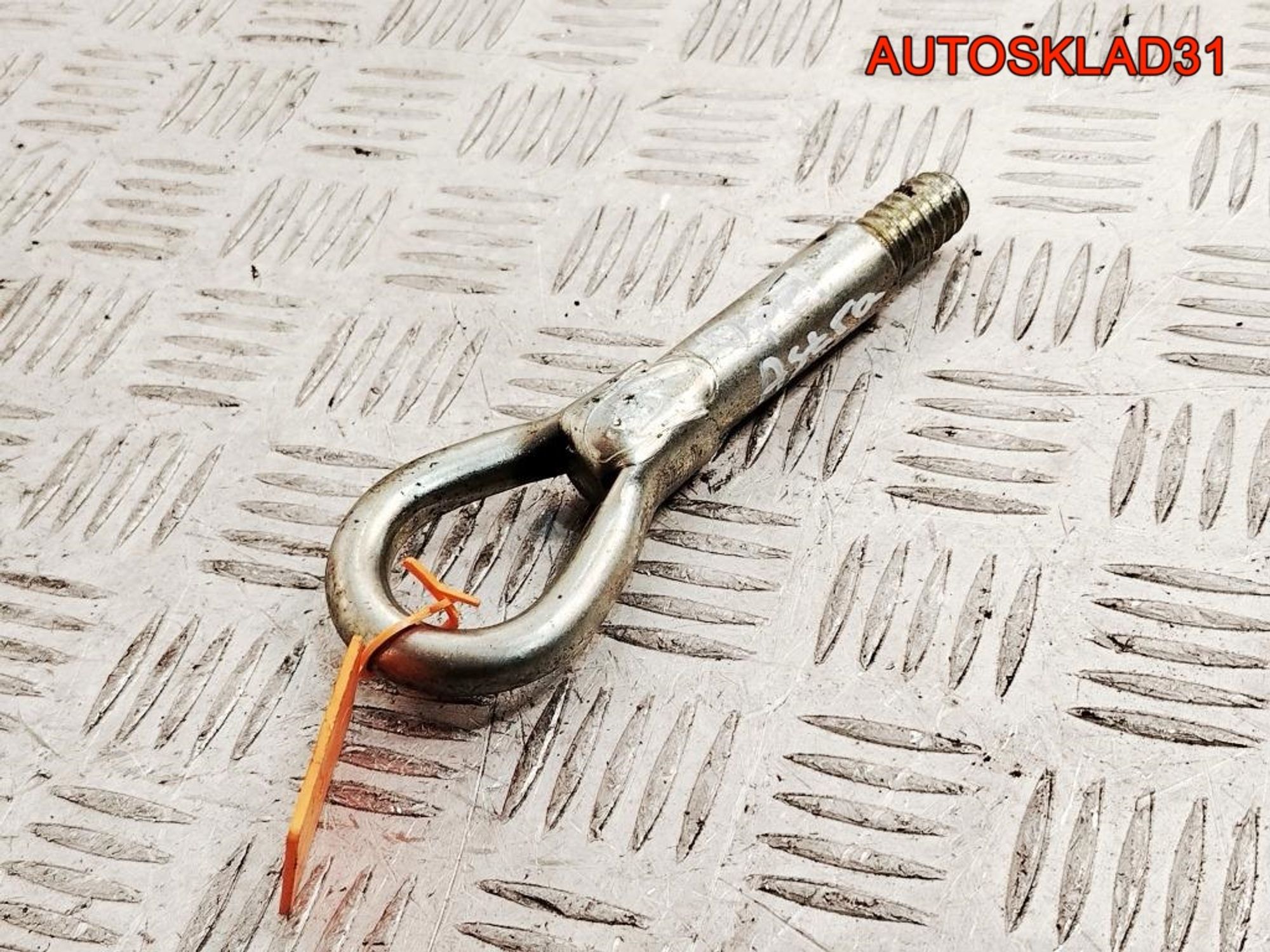 Крюк буксировочный Opel Astra J 1334156, 1000 рублей, Дубовое