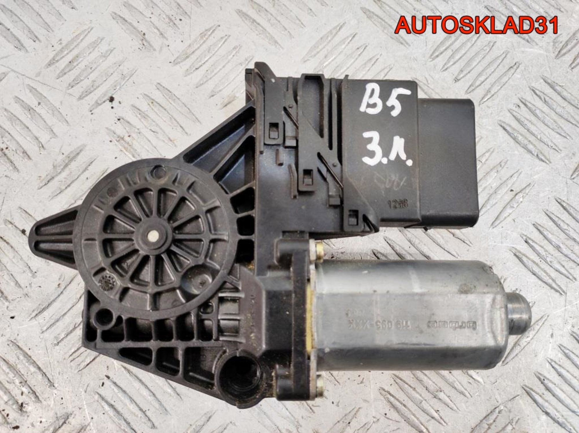 Моторчик стеклоподъемника зад левый VW Passat B5 101439201, 800 рублей, Дубовое