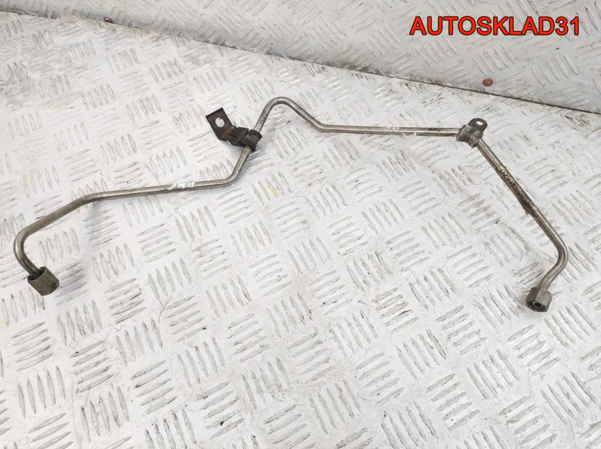 Трубка турбины VW Passat B6 1,9 BKC Дизель 038145771AG, 1200 рублей, Дубовое