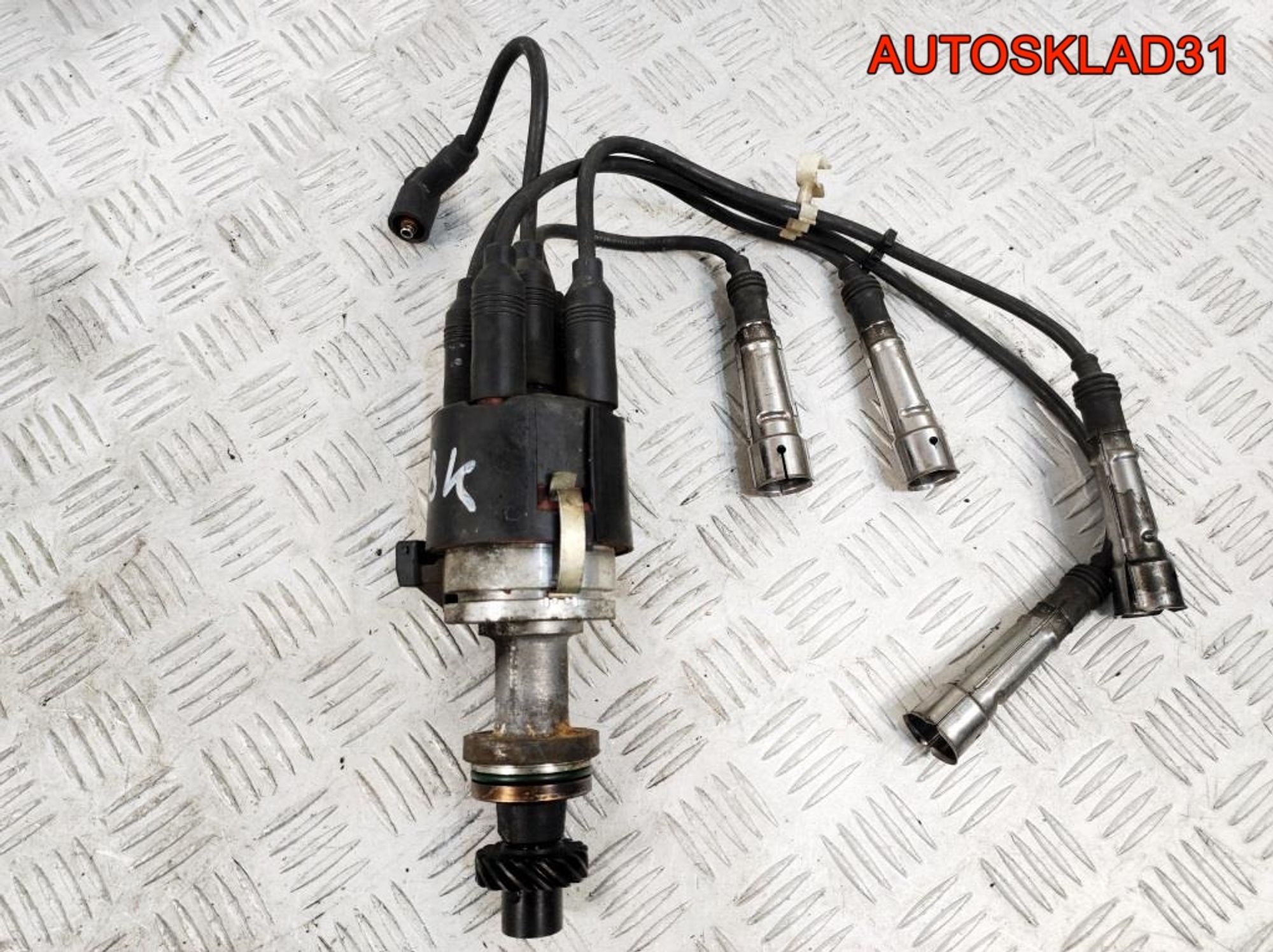 Распределитель зажигания Audi A6 C4 2,0 ABK 037905205J, 6300 рублей, Дубовое