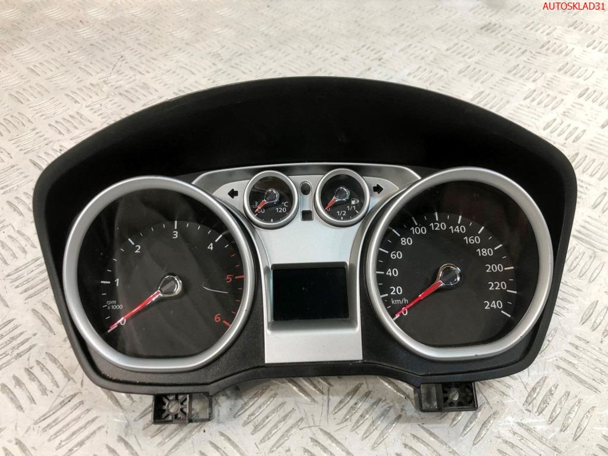 Панель приборов Ford Focus 2 1,6 Дизель 8V4T10849GJ, 16000 рублей, Дубовое