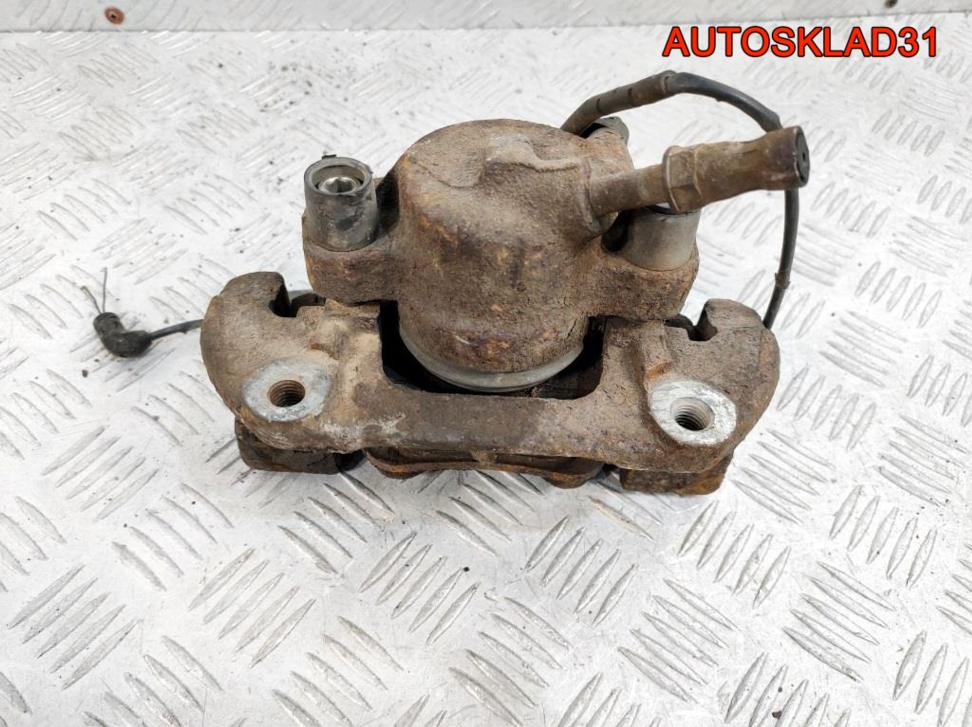 Суппорт тормозной передний левый BMW E46 34116758113, 2300 рублей, Дубовое