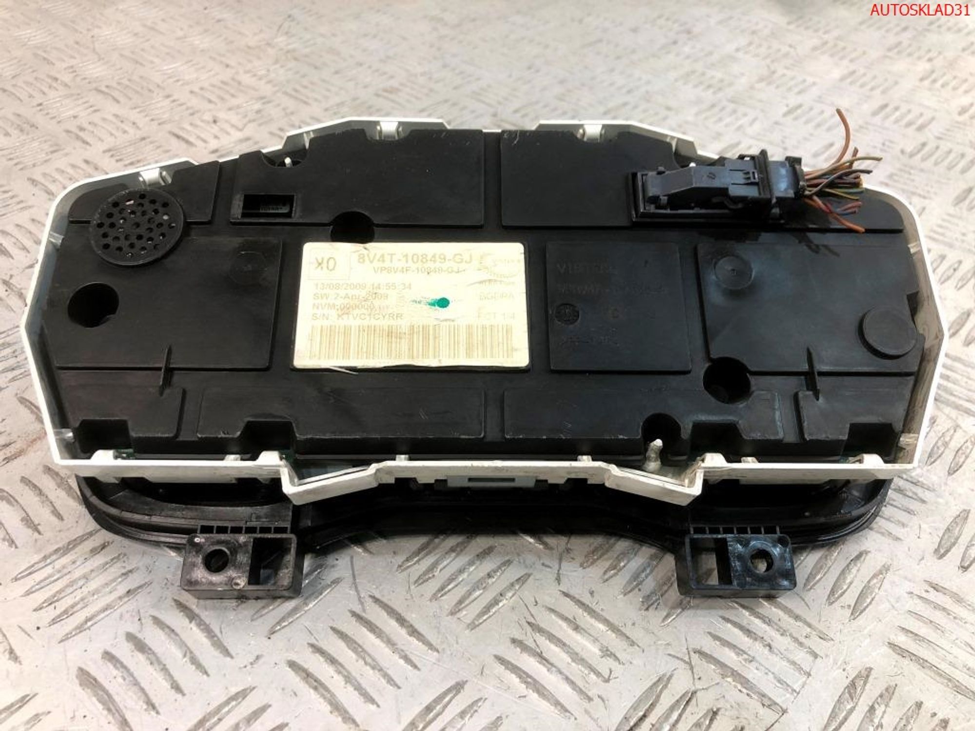 Панель приборов Ford Focus 2 1,6 Дизель 8V4T10849GJ, 16000 рублей, Дубовое