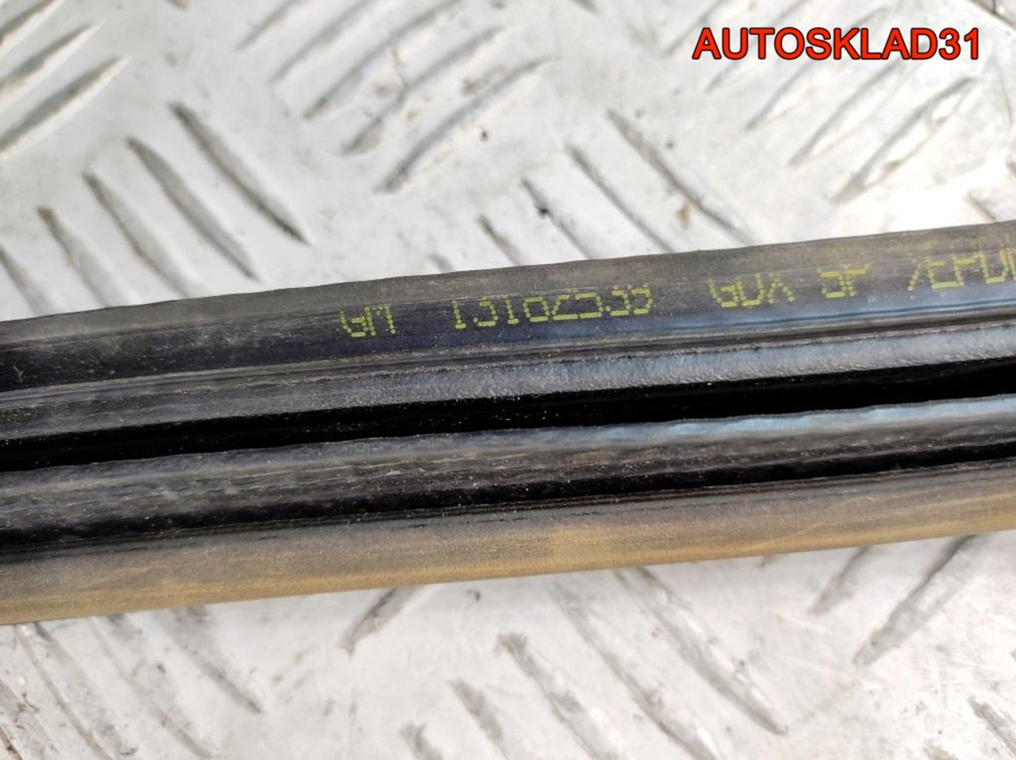 Уплотнитель двери Комплект Opel Corsa D Купе, 2700 рублей, Дубовое