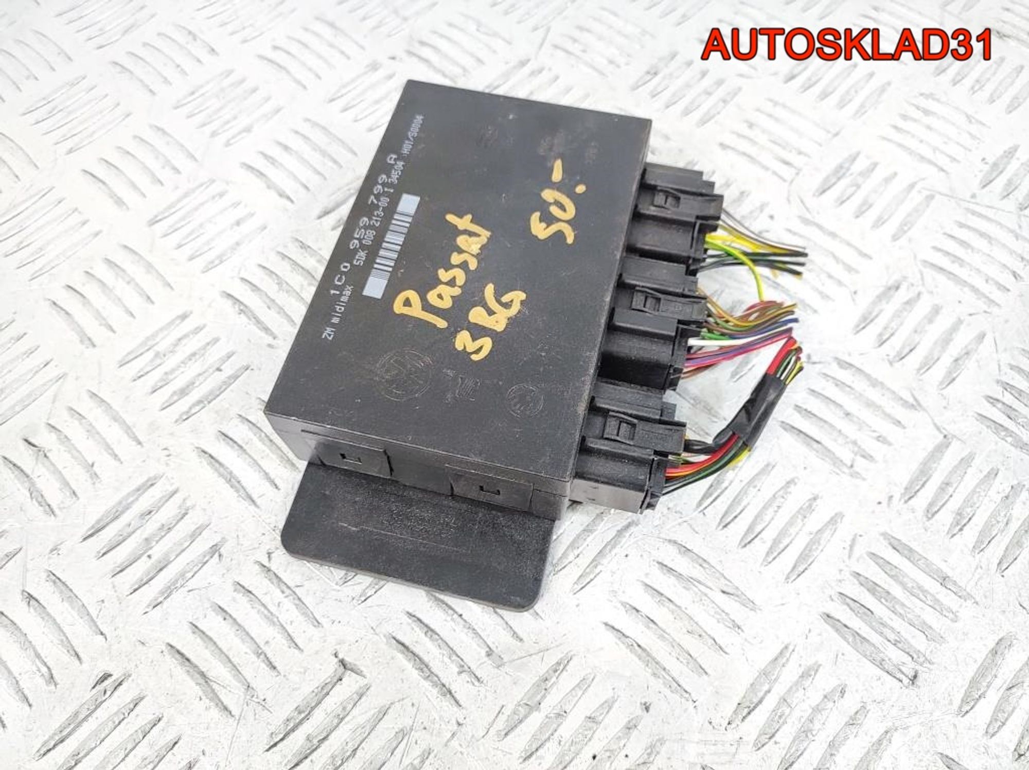 Блок комфорта Volkswagen Passat B5+ 1C0959799A, 2500 рублей, Дубовое