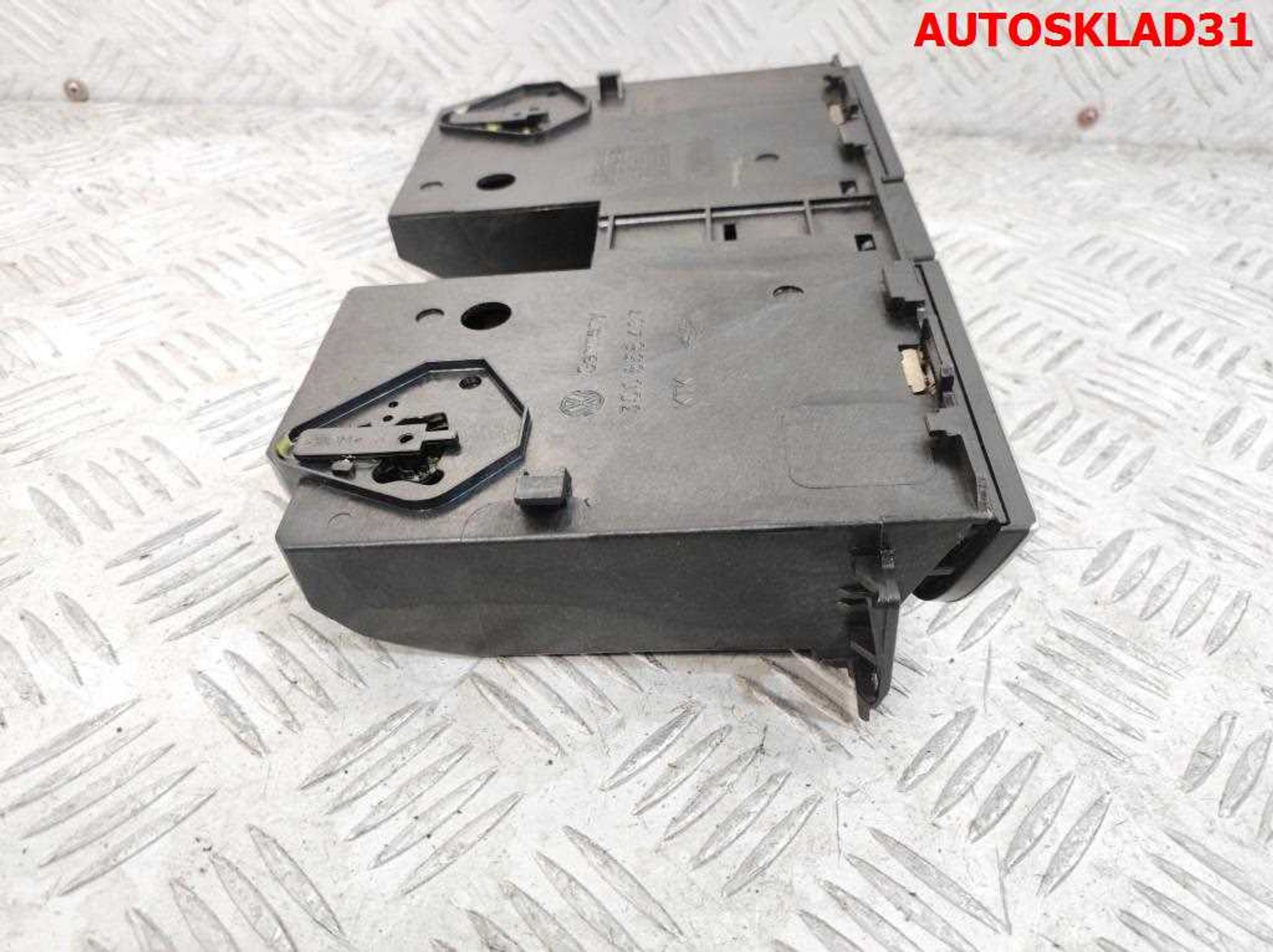 Бардачок в центральную консоль VW Passat B6 3C0858407, 1000 рублей, Дубовое