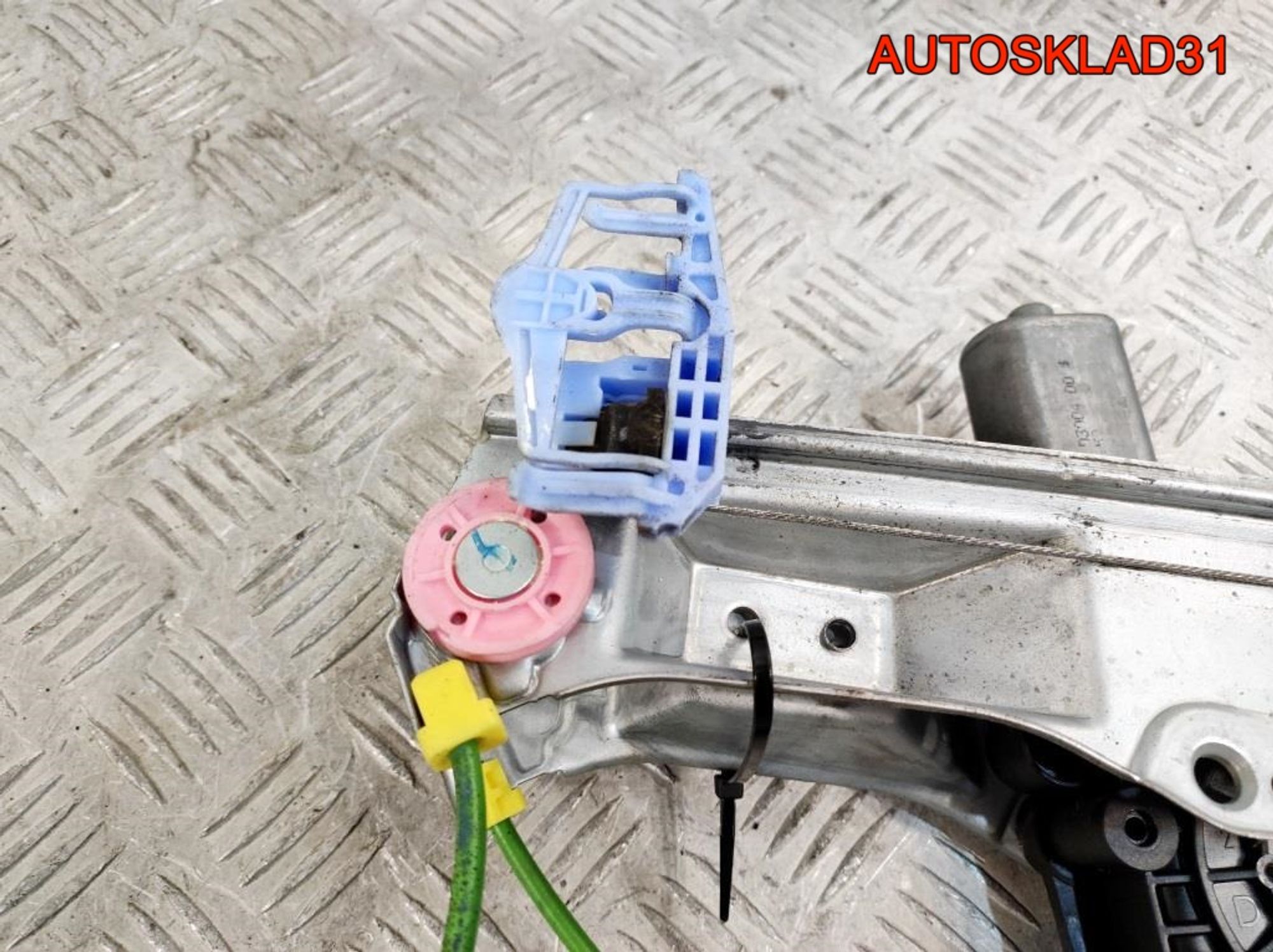 Стеклоподъемник передний левый Opel Corsa D Купе, 1800 рублей, Дубовое