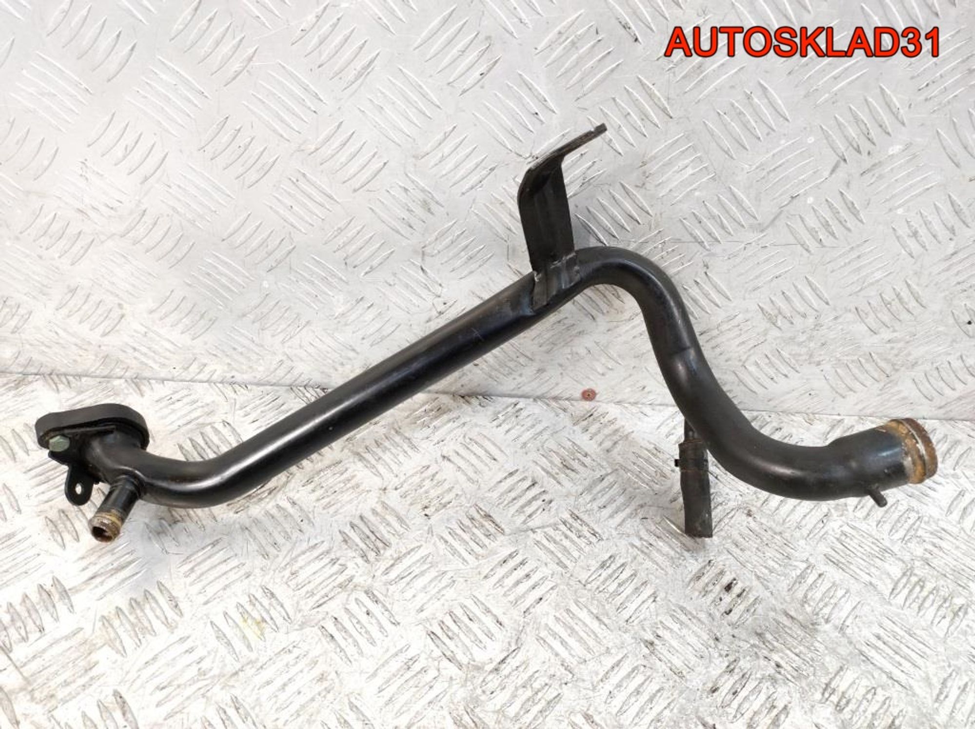 Трубка охлаждающей жидкости VW Passat B5 1,8 Бензин 058121071B, 600 рублей, Дубовое