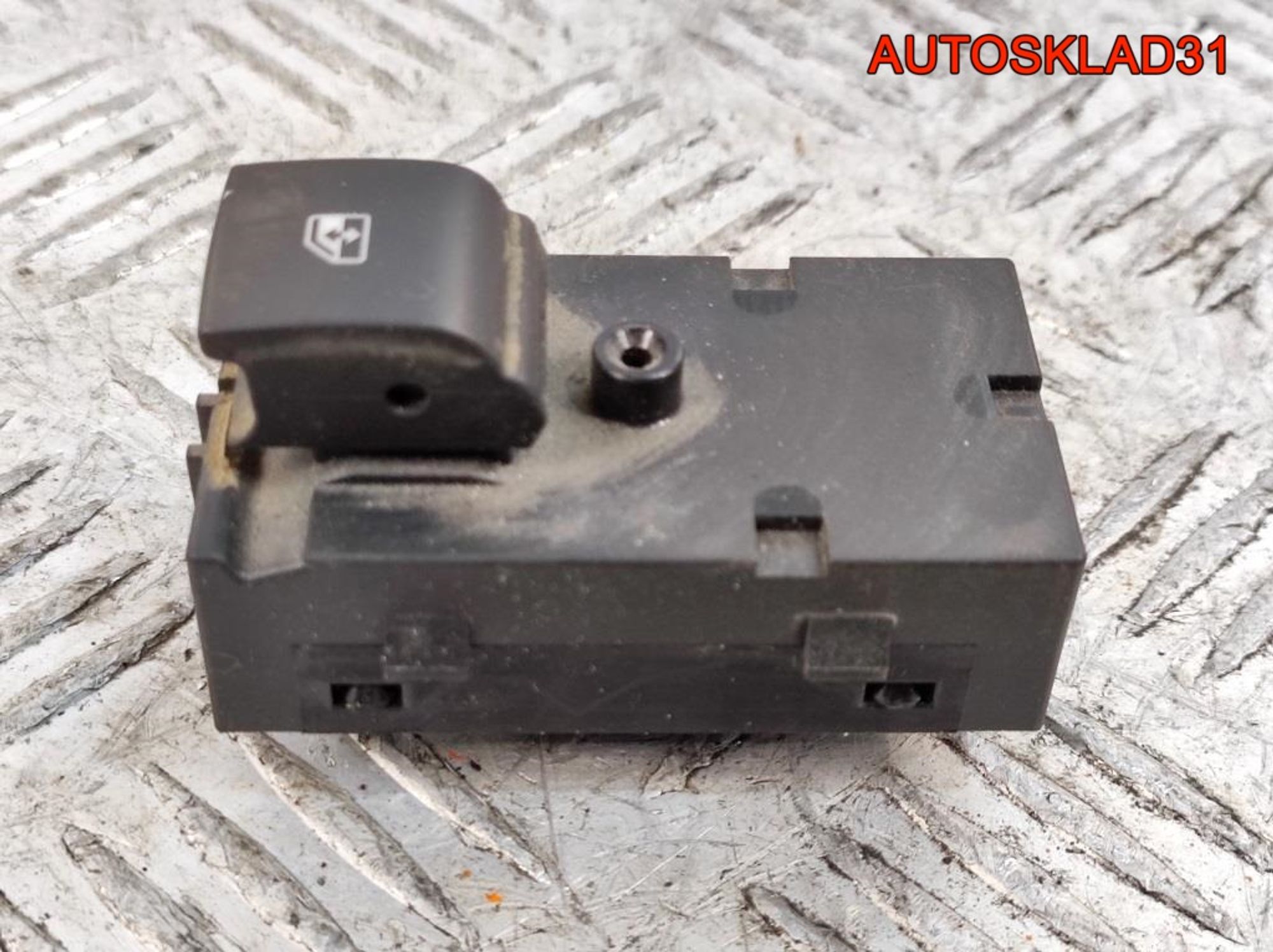 Кнопка стеклоподъемника Opel Astra J 13301888, 900 рублей, Дубовое