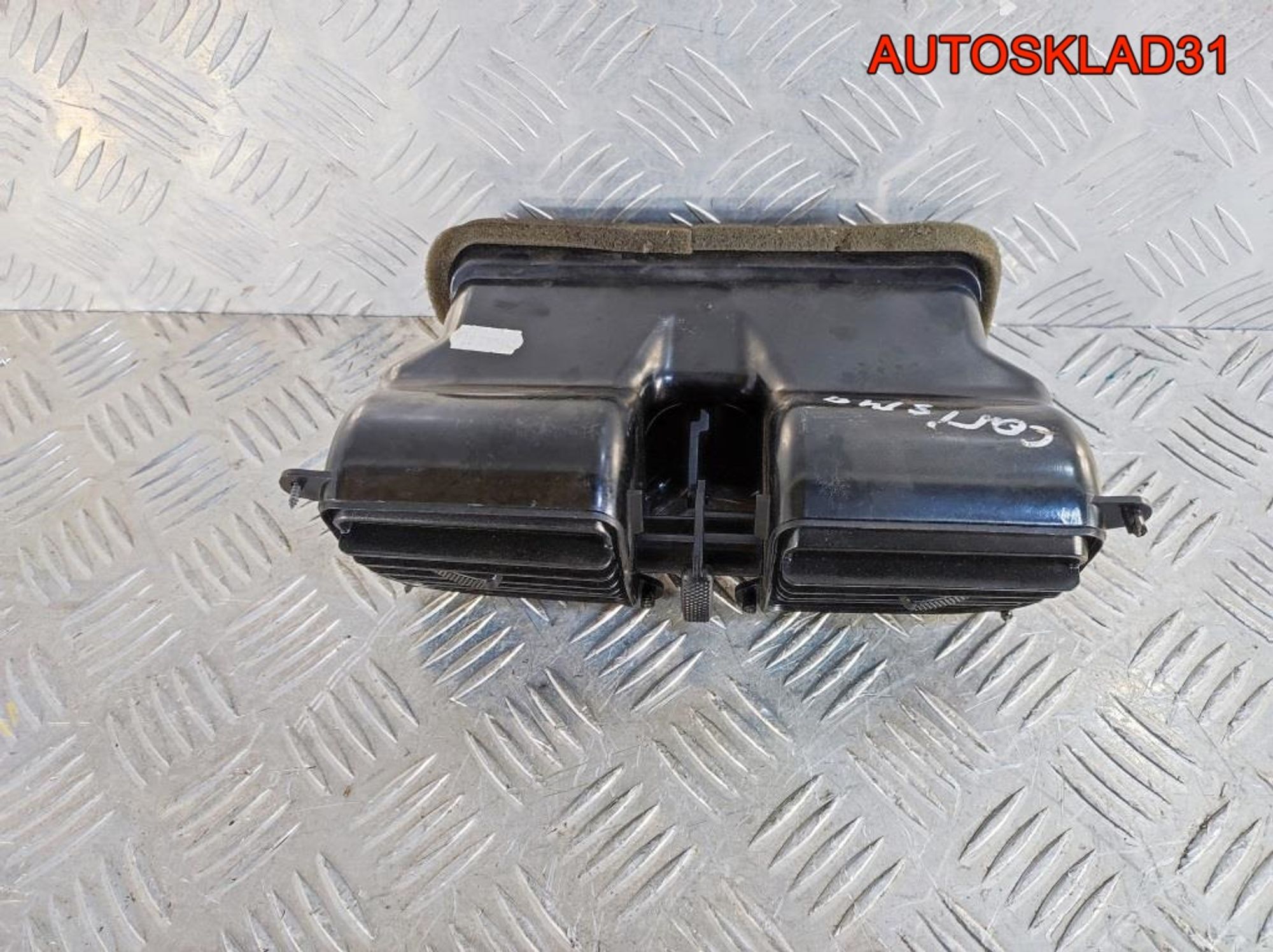 Дефлектор воздушный Mitsubishi Carisma DA 8030A117, 900 рублей, Дубовое