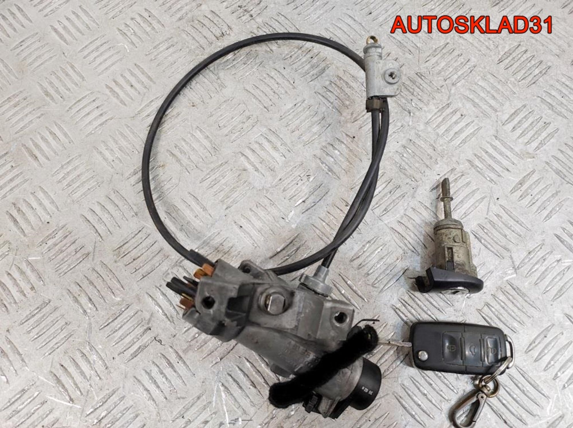 Комплект замок зажигания и личинка с ключом VW Golf 4 4B0905851B, 3600 рублей, Дубовое