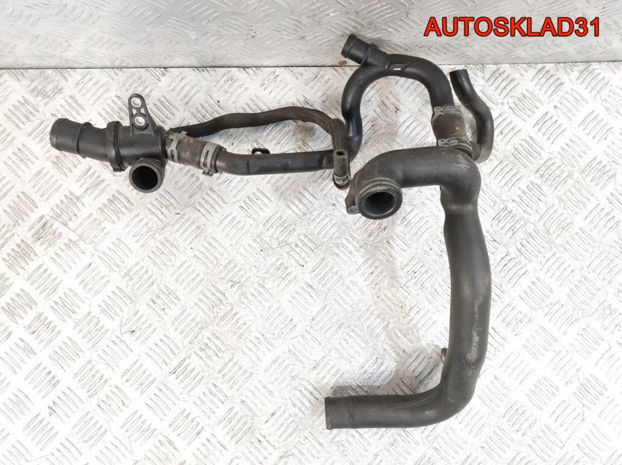 Патрубок радиатора Mercedes W169 OM640.940 A6402032182, 2500 рублей, Дубовое