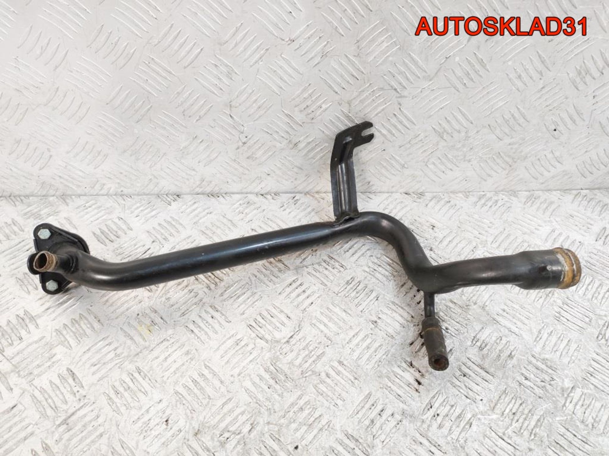 Трубка охлаждающей жидкости VW Passat B5 1,8 Бензин 058121071B, 600 рублей, Дубовое