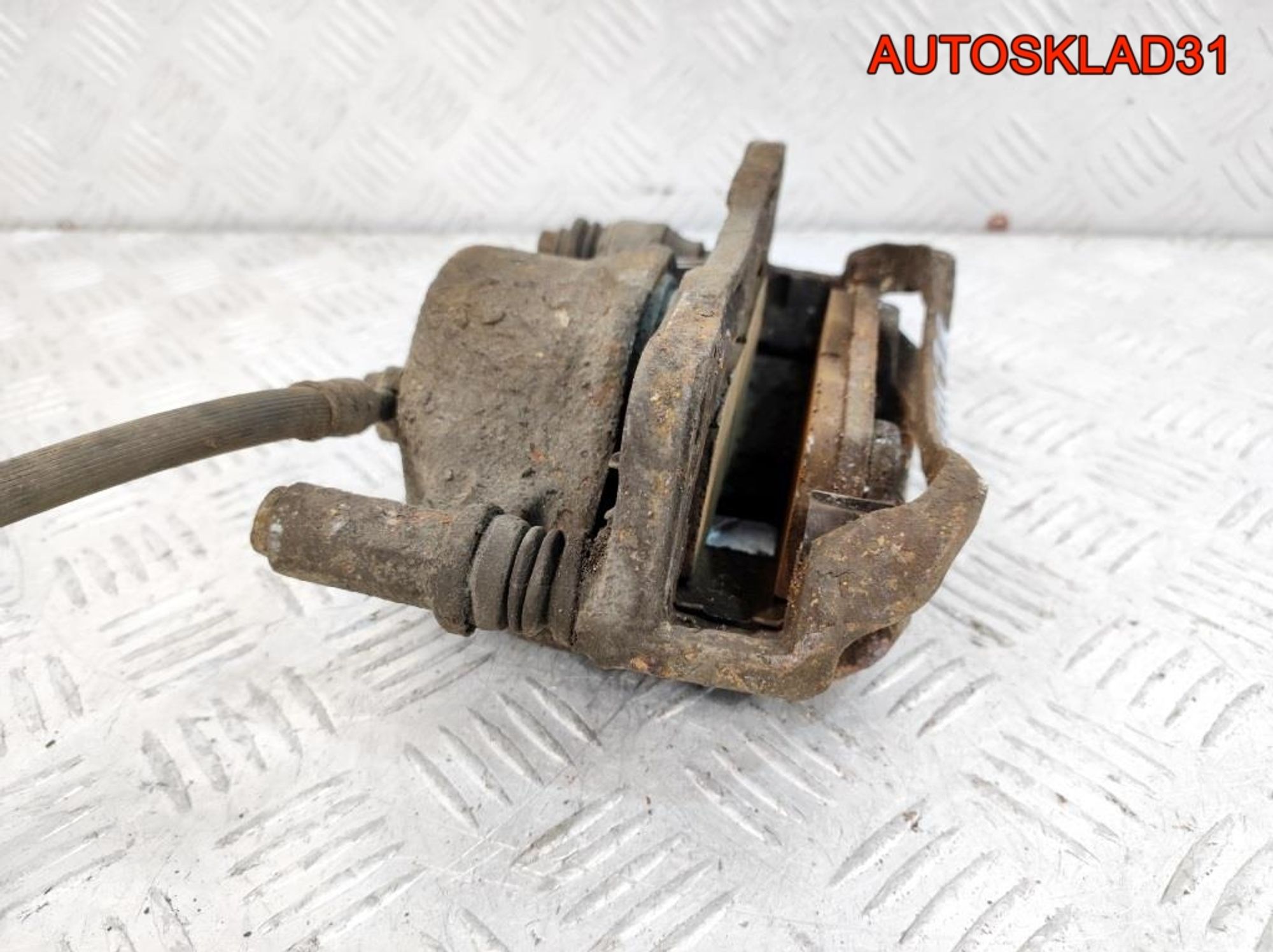 Суппорт тормозной передний левый Hyundai Getz 5818025A00, 1000 рублей, Дубовое