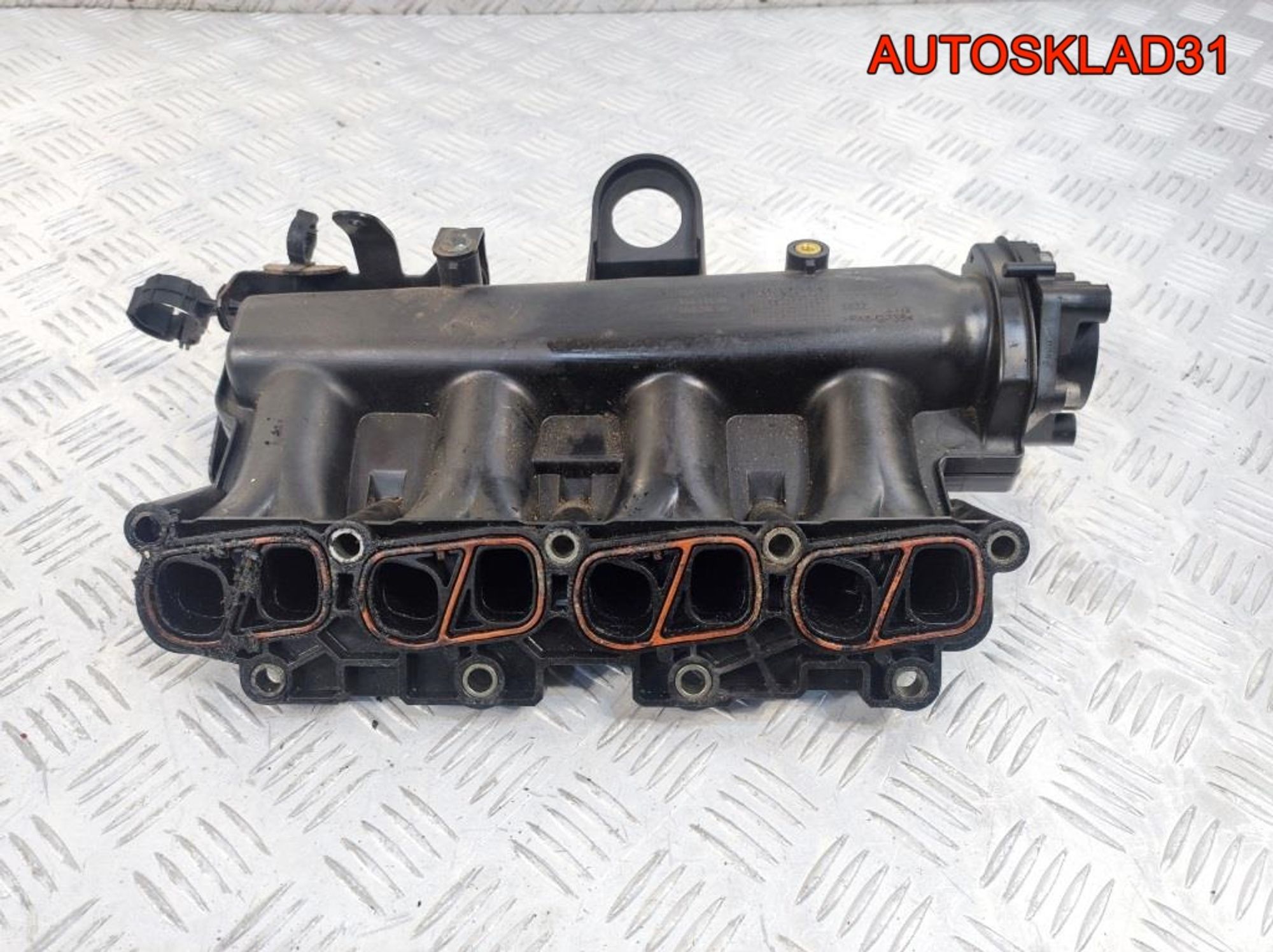Коллектор впускной Opel Corsa D A13DTC 55213267, 2500 рублей, Дубовое