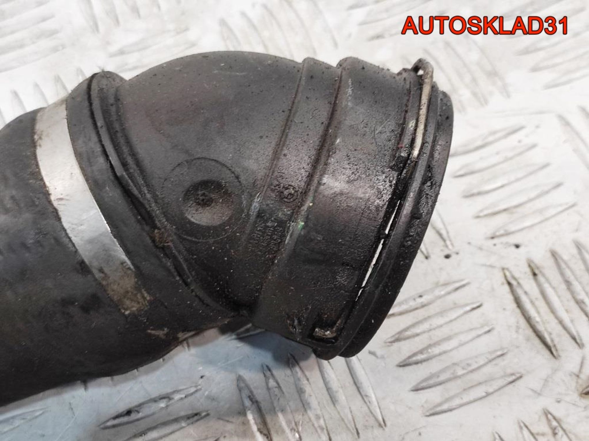 Патрубок интеркулера BMW E90 2.0 N47D20A Дизель, 2000 рублей, Дубовое