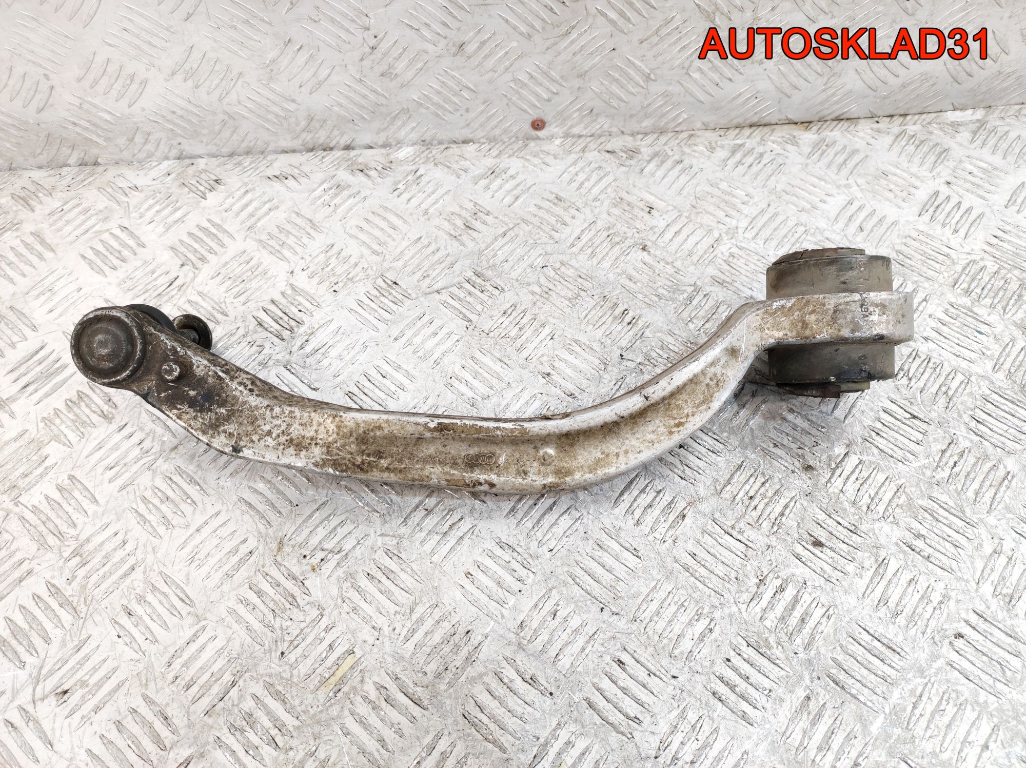 Рычаг передний нижний левый задний VW Passat B5 4D0407695J, 2000 рублей, Дубовое