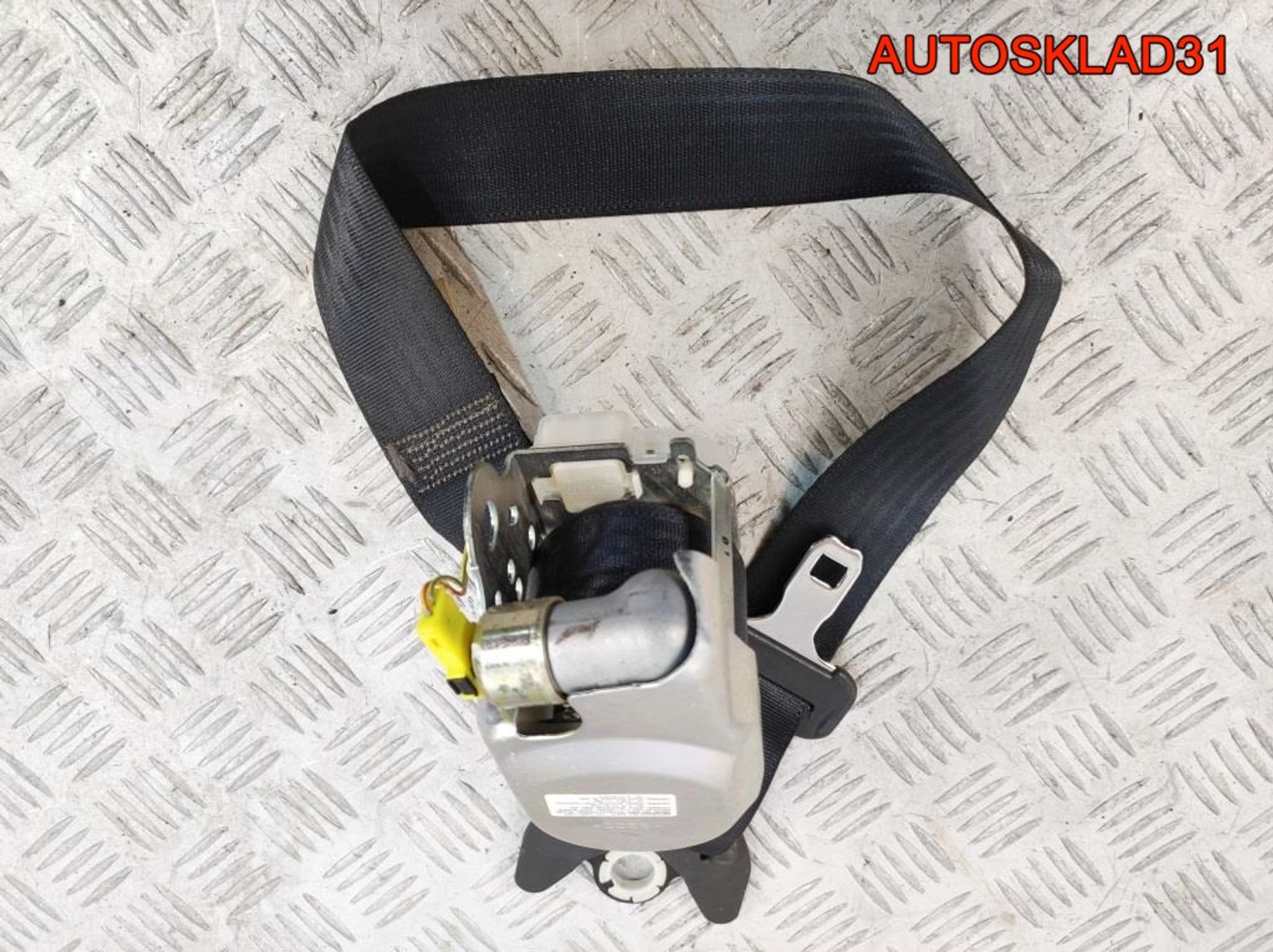 Ремень безопасности передний правый Toyota Aygo 7P1190P, 2500 рублей, Дубовое