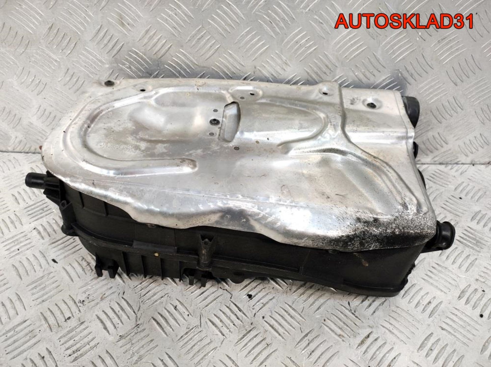 Корпус воздушного фильтра Mercedes X204 651.912, 2000 рублей, Дубовое