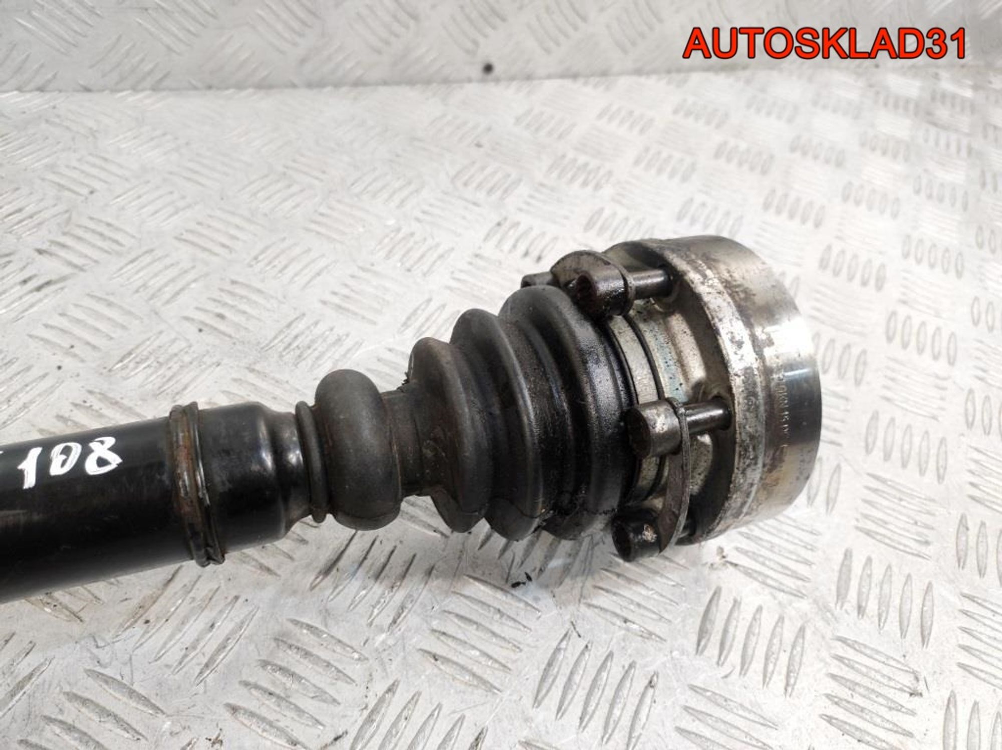 Привод перед правый VW Passat B5 МКПП 8D0407272AQ, 4100 рублей, Дубовое