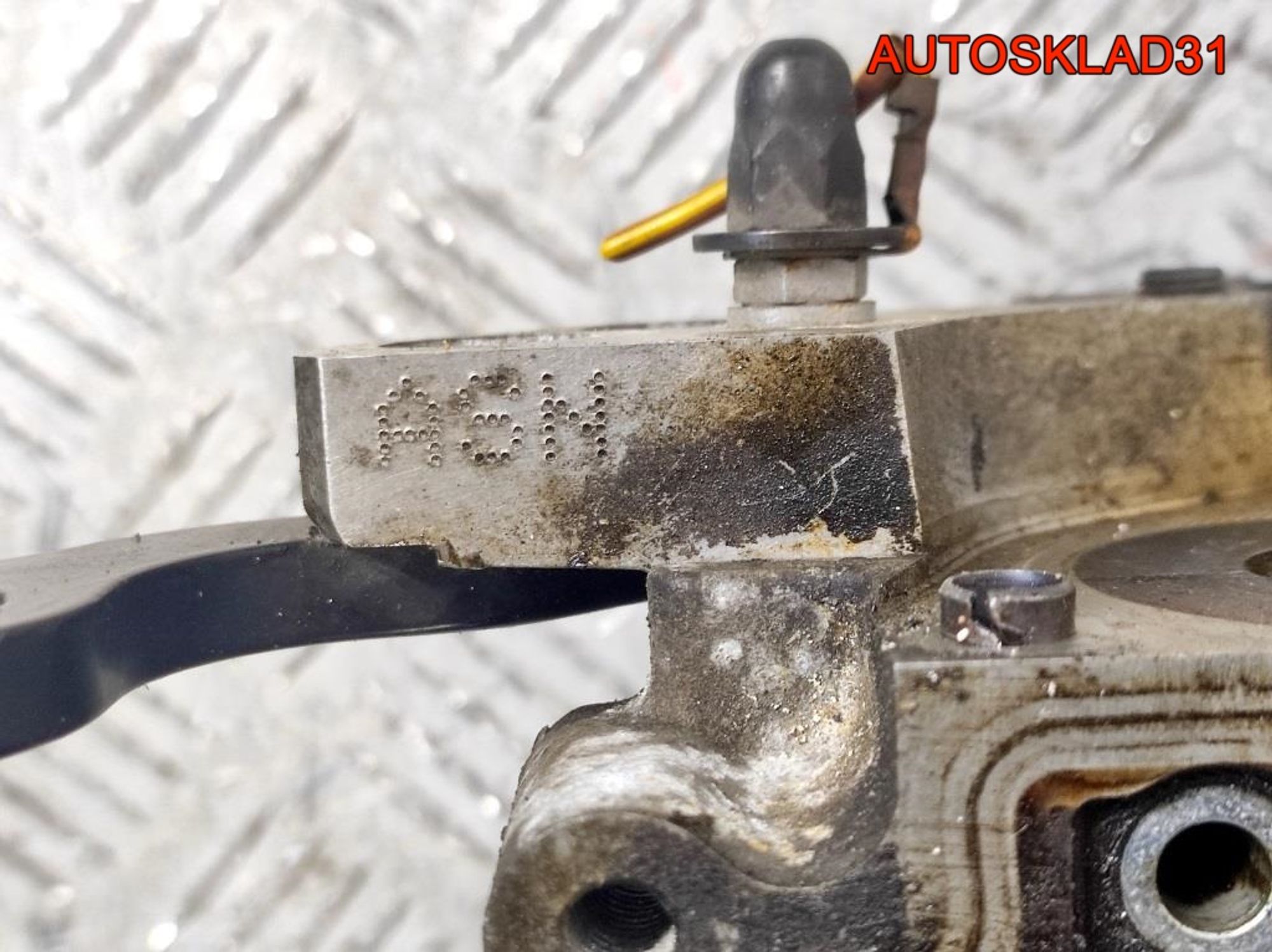 Головки блока левая Audi A4 B6 3,0 ASN 06C103373F, 7000 рублей, Дубовое